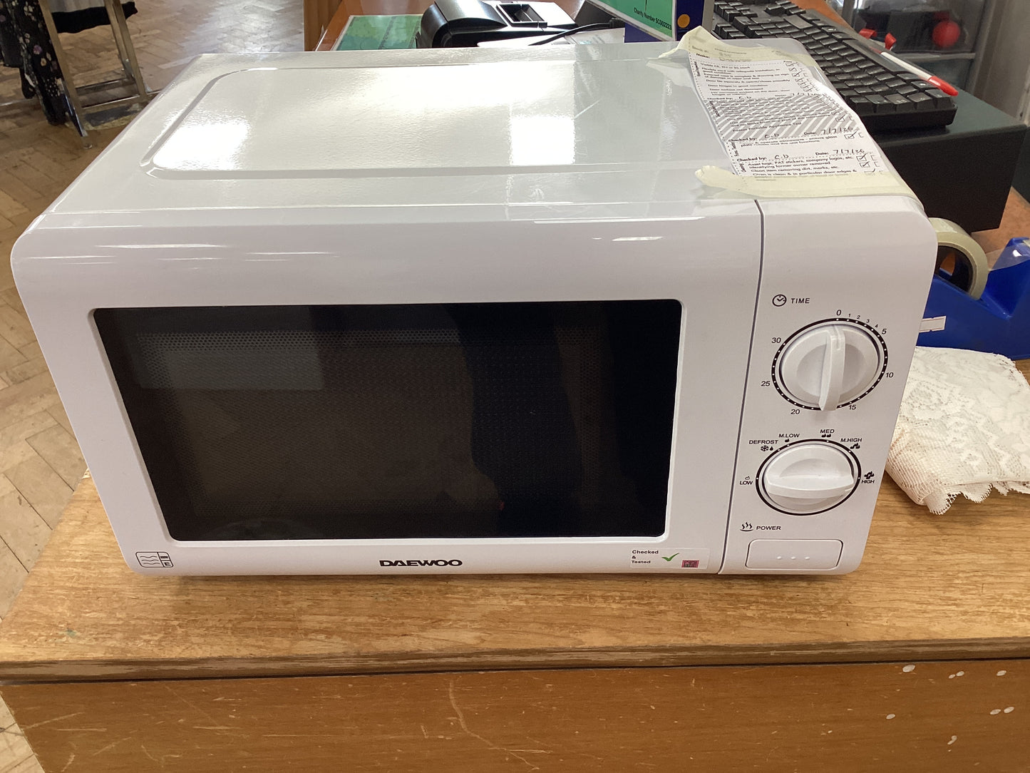 Microwave by Daewoo