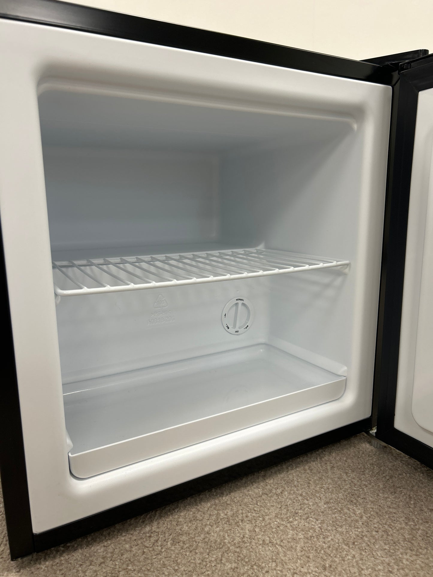 Tabletop Freezer