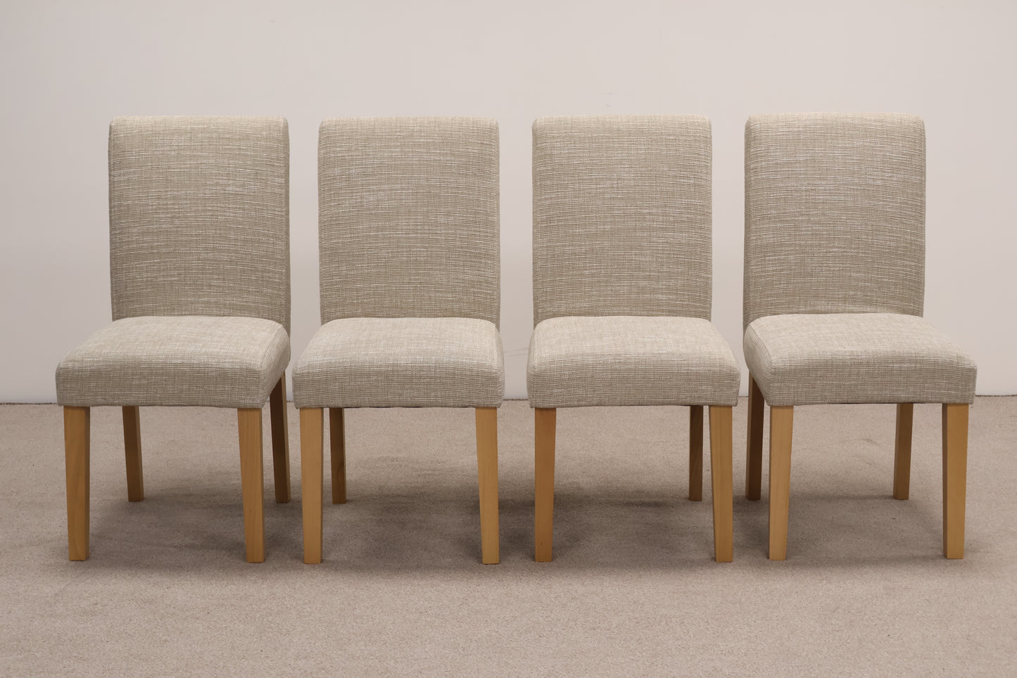 Extendable Table & Chairs