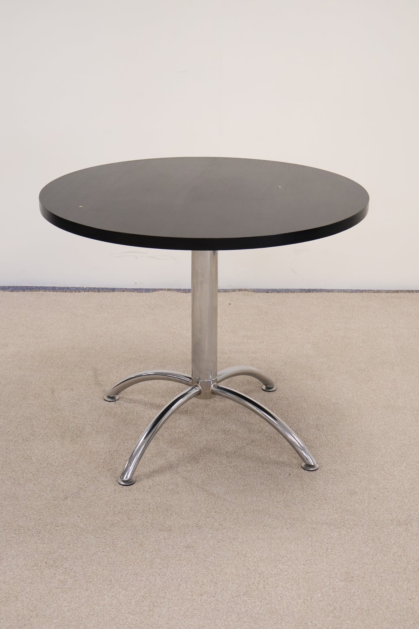 Black Circular Table