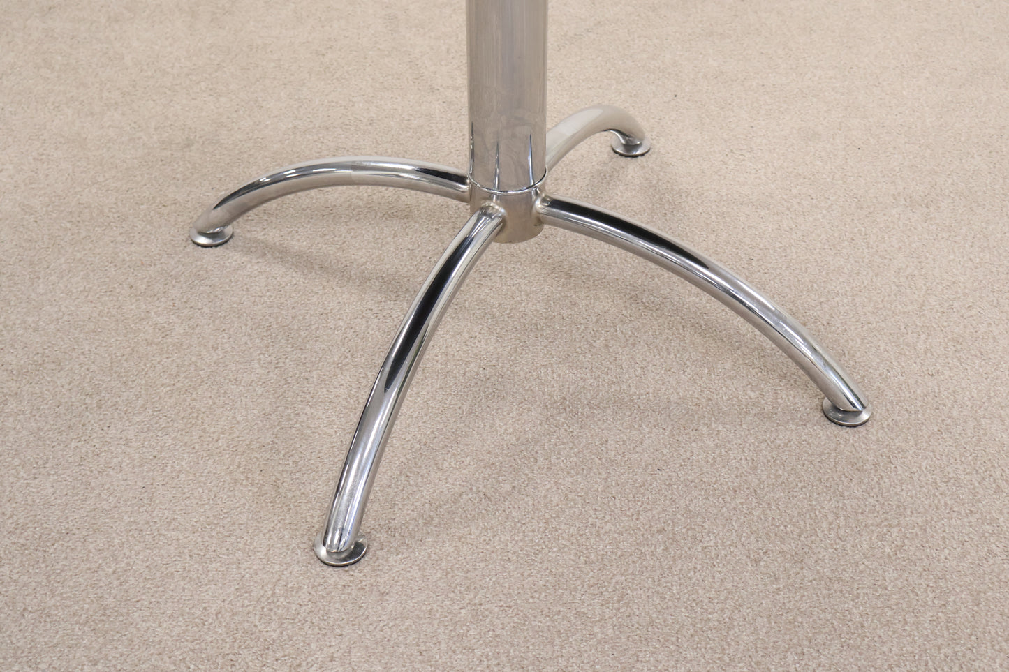 Black Circular Table