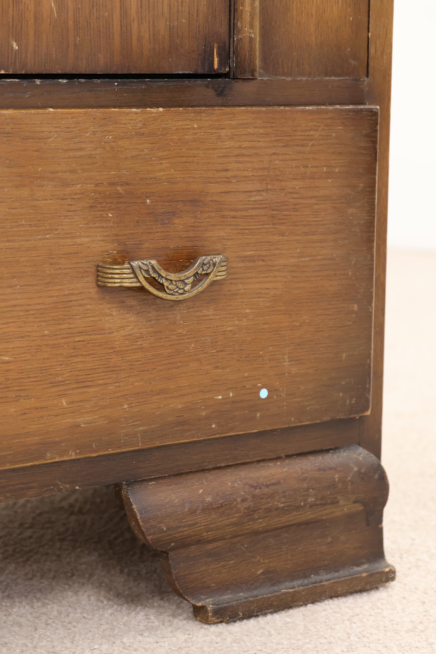 Vintage Wardrobe by Lawrencia