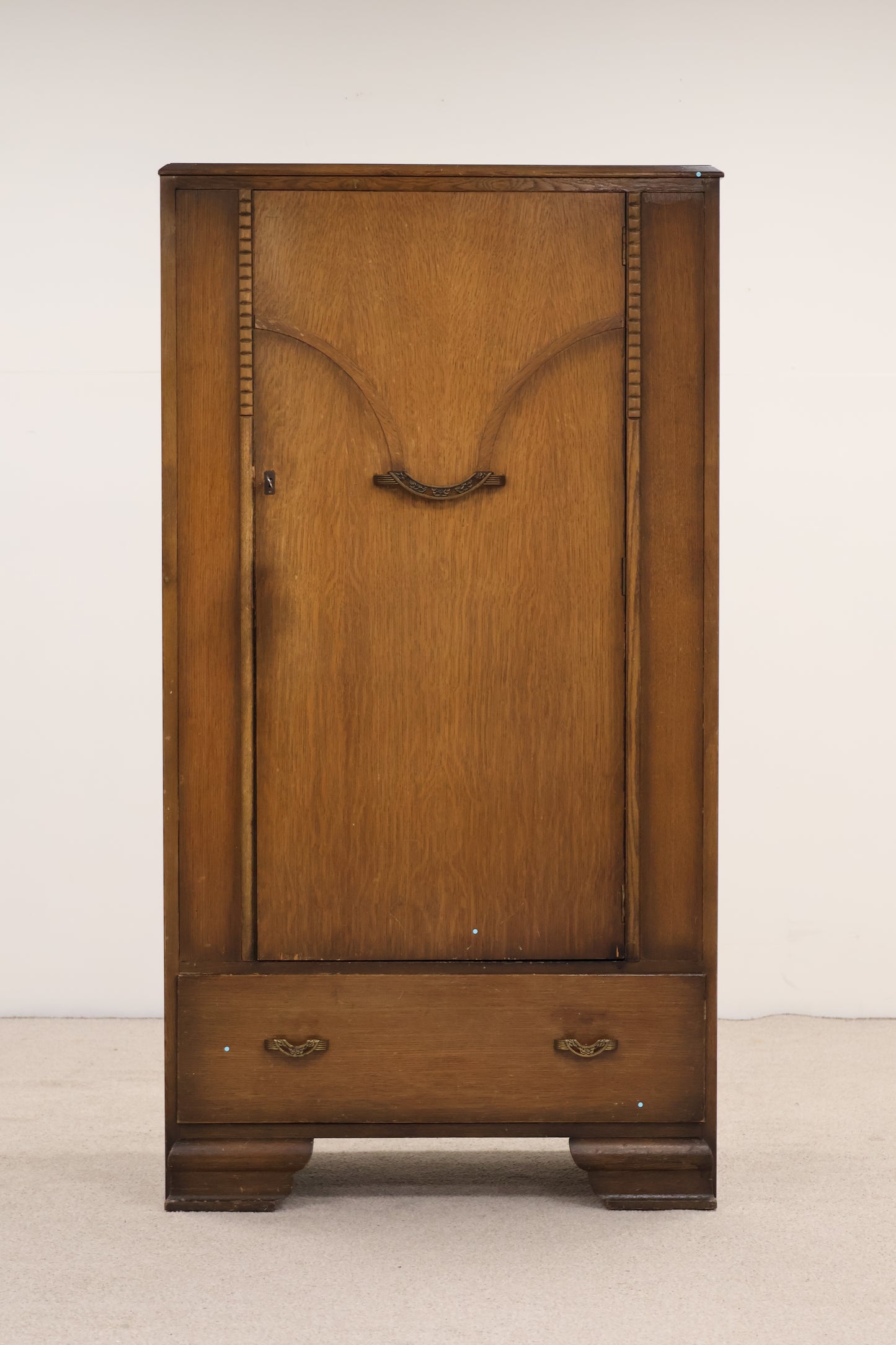 Vintage Wardrobe by Lawrencia