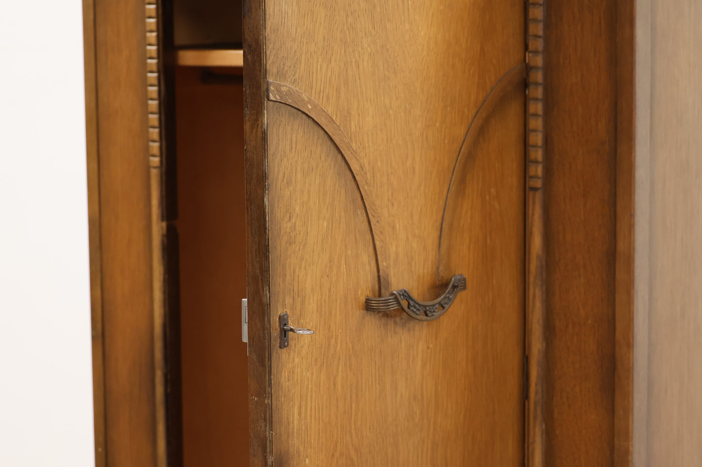 Vintage Wardrobe by Lawrencia
