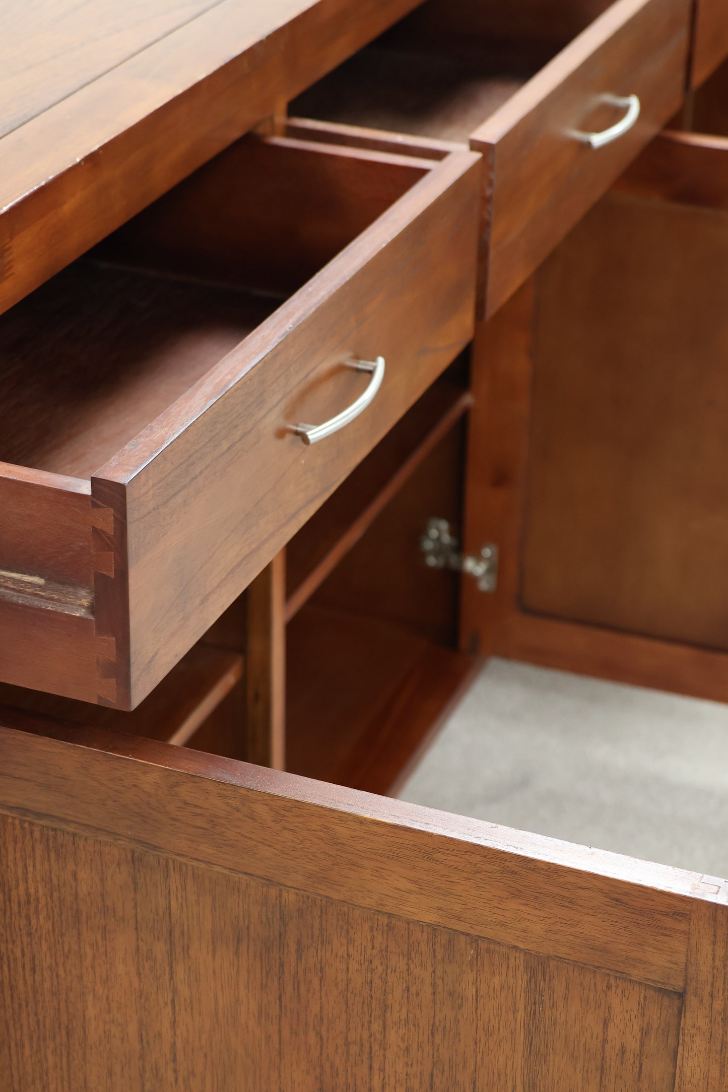 Sideboard