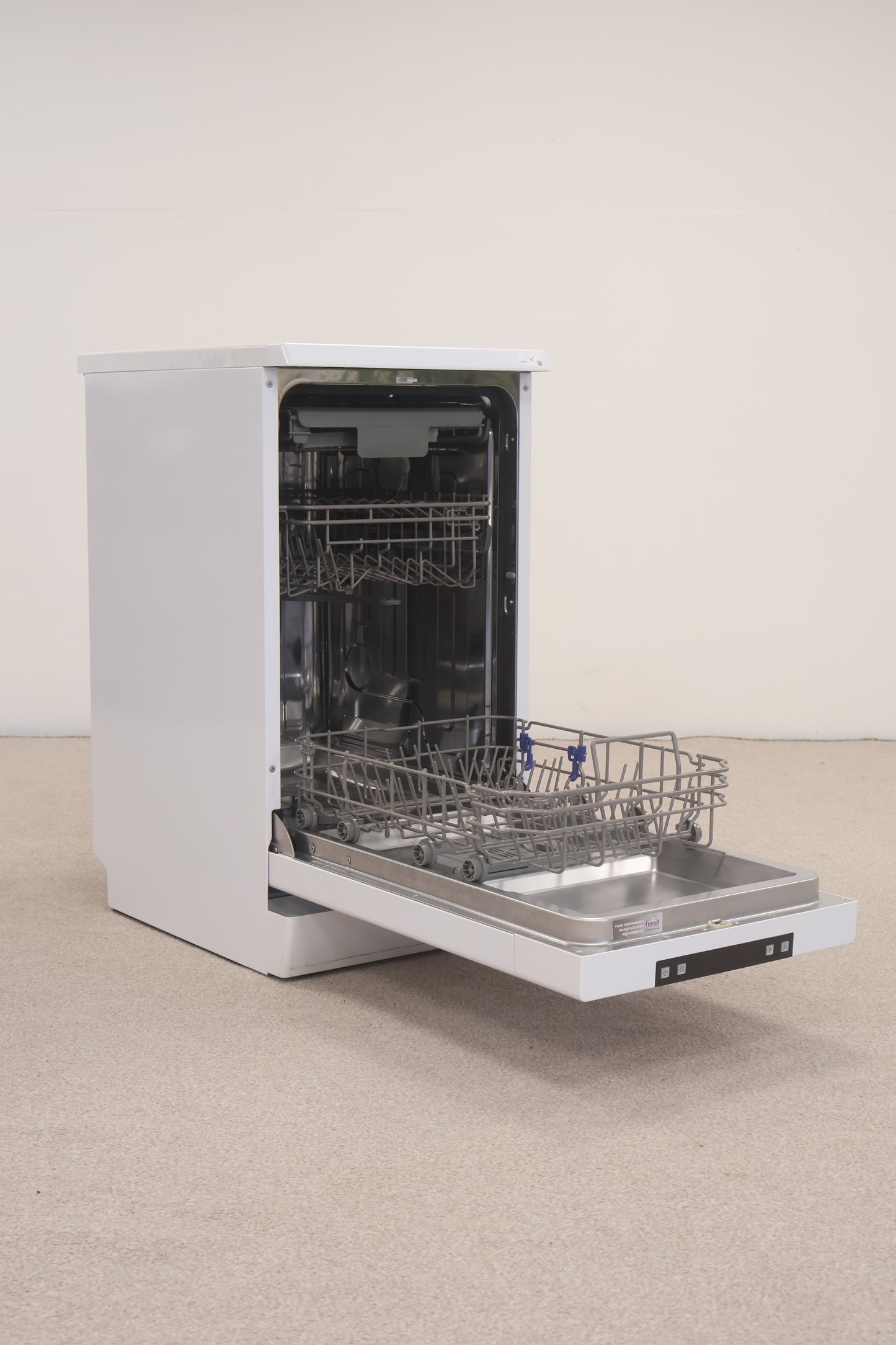 Hisense dishwasher