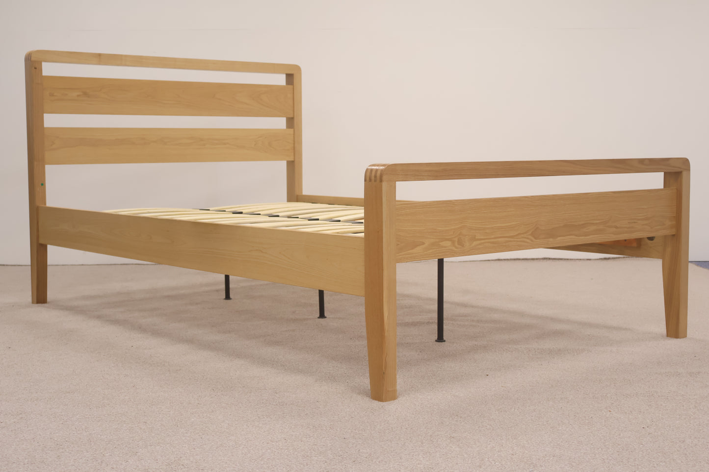 Scandi bed