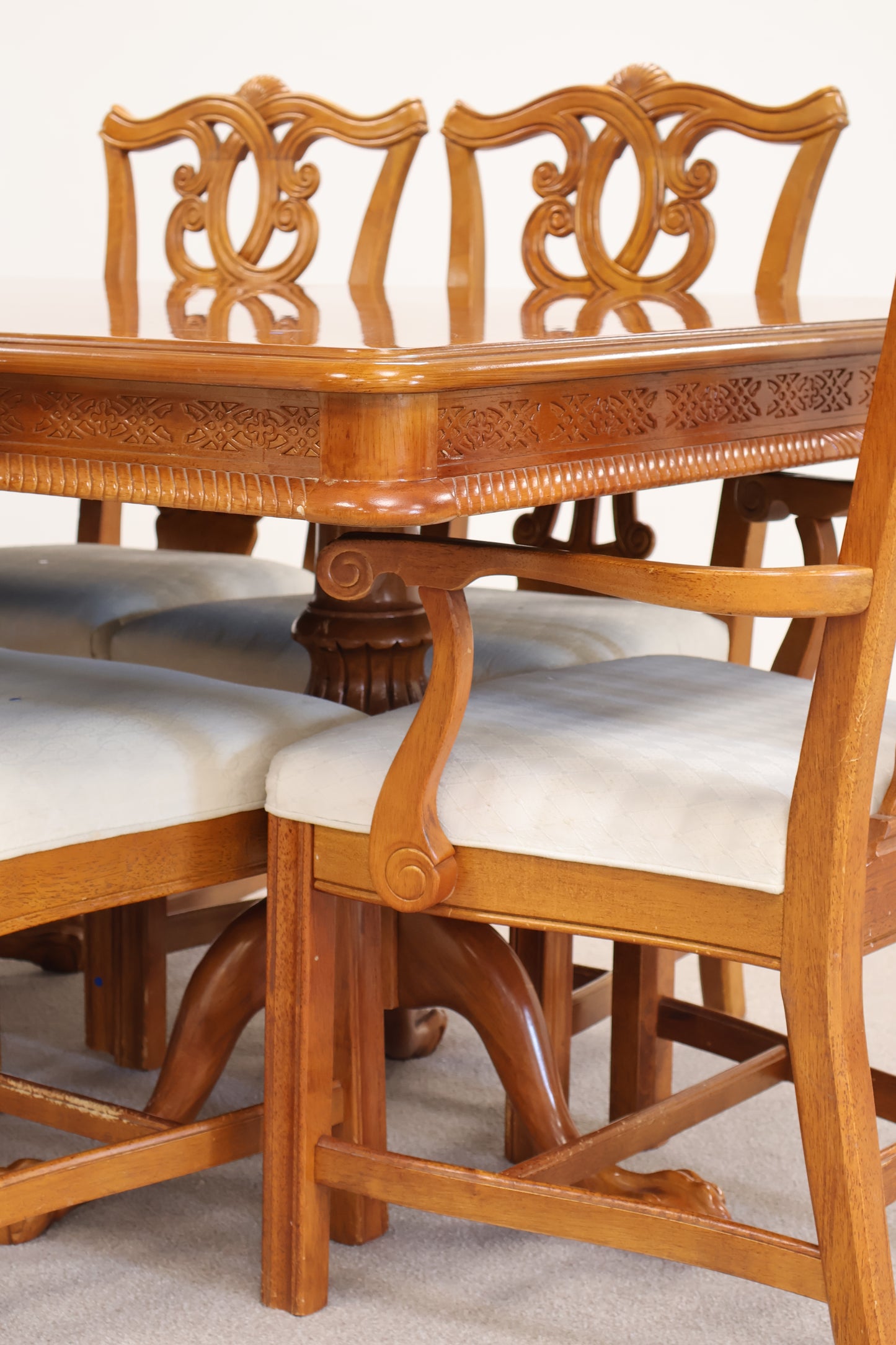 Maplewood Dining Table and Chairs
