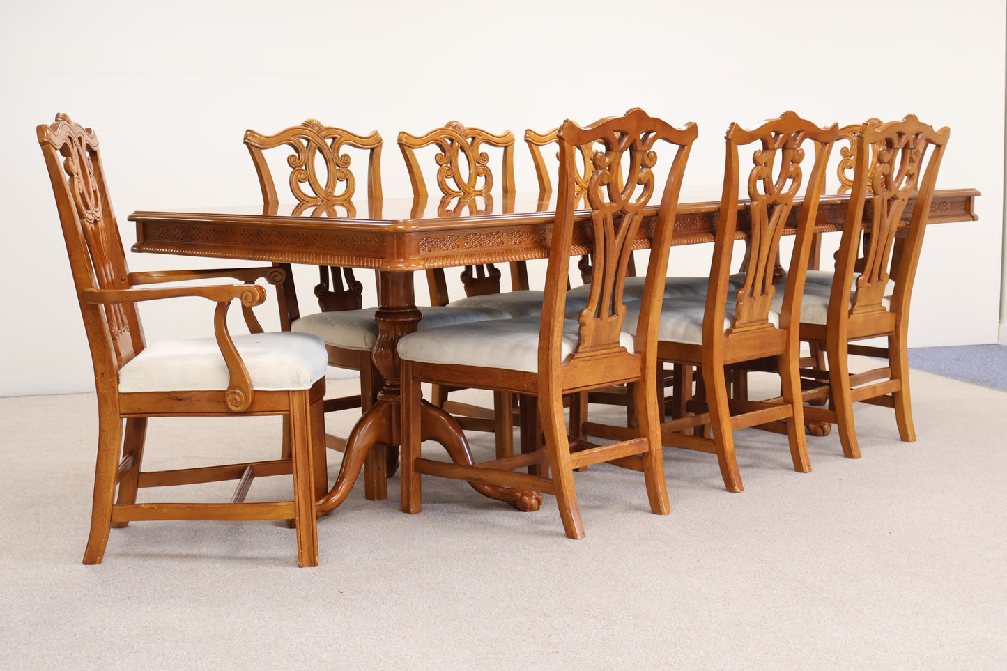 Maplewood Dining Table and Chairs