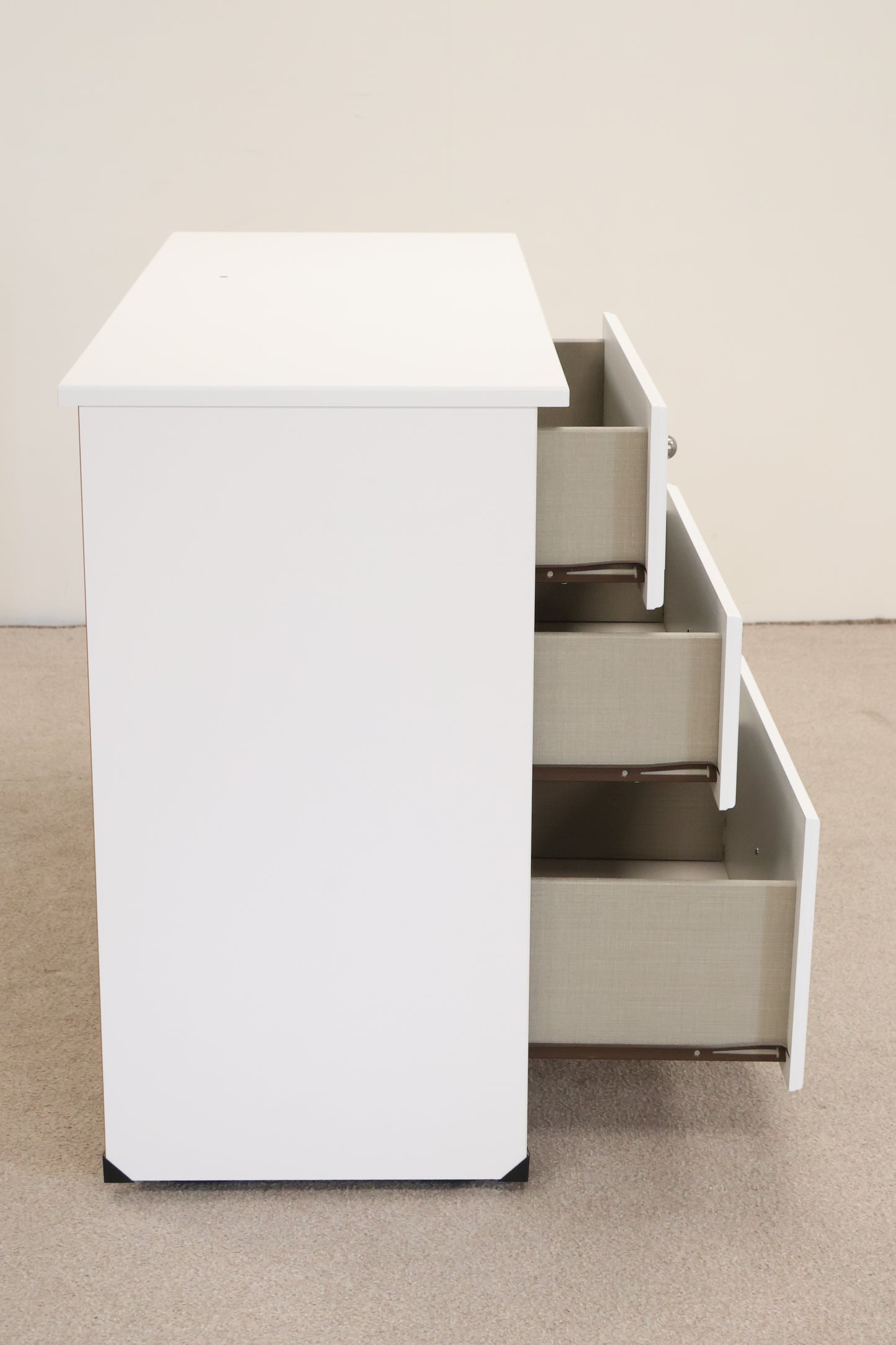 White Chest of Drawers