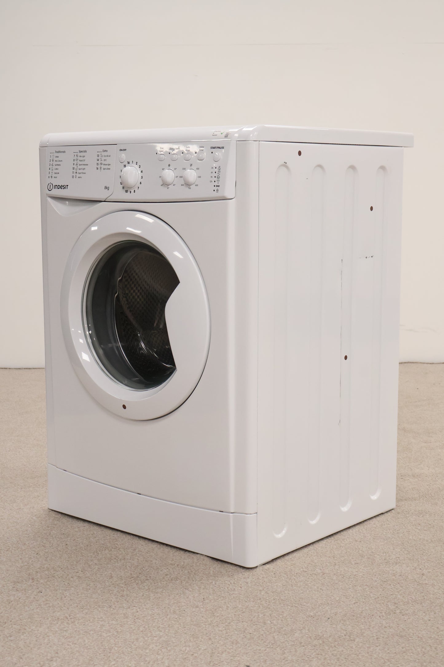 Washing Machine by Indesit