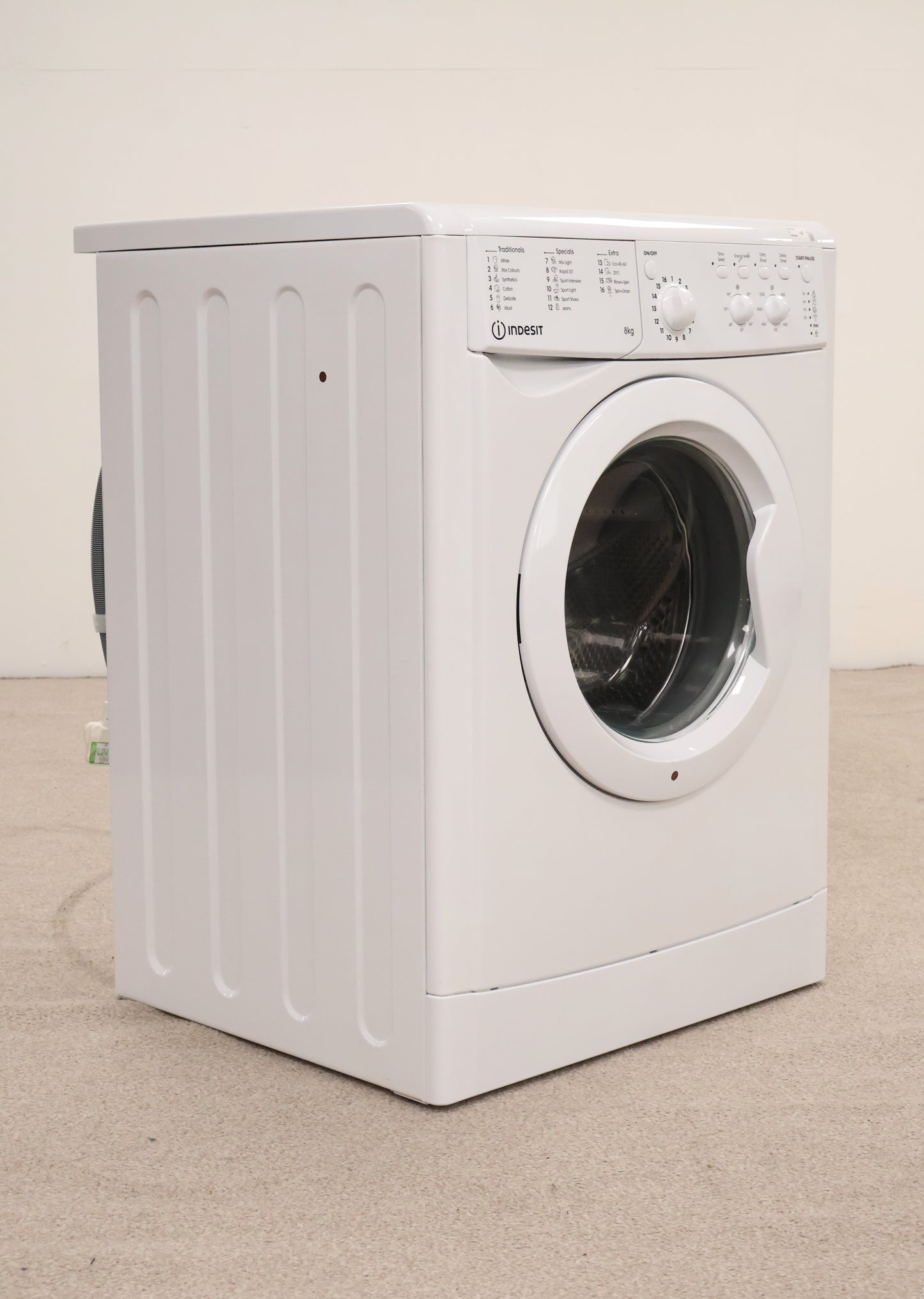 Washing Machine by Indesit