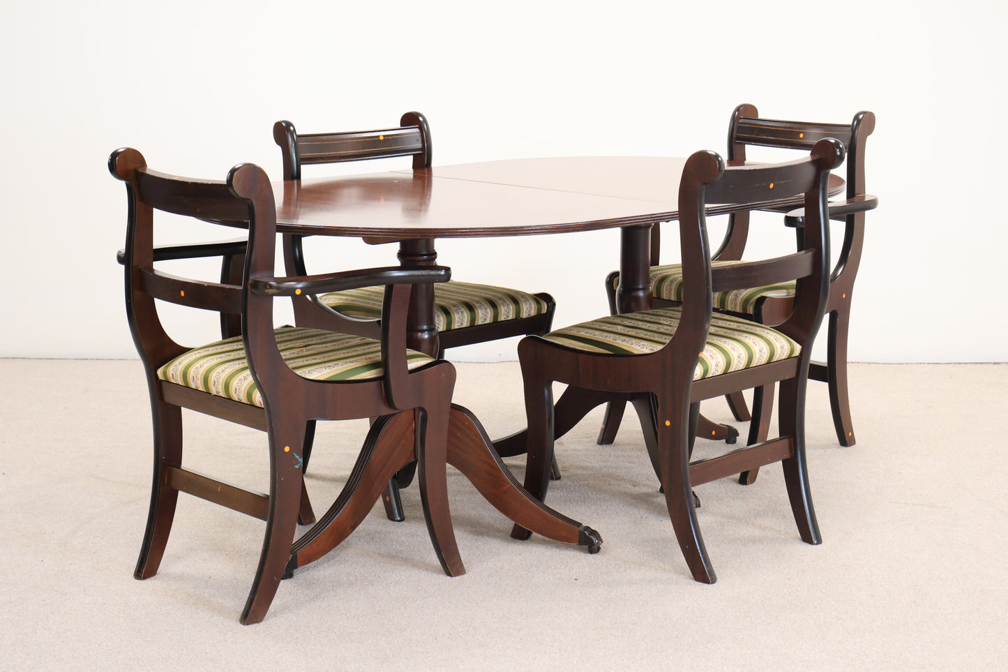 Extendable Dining Table
