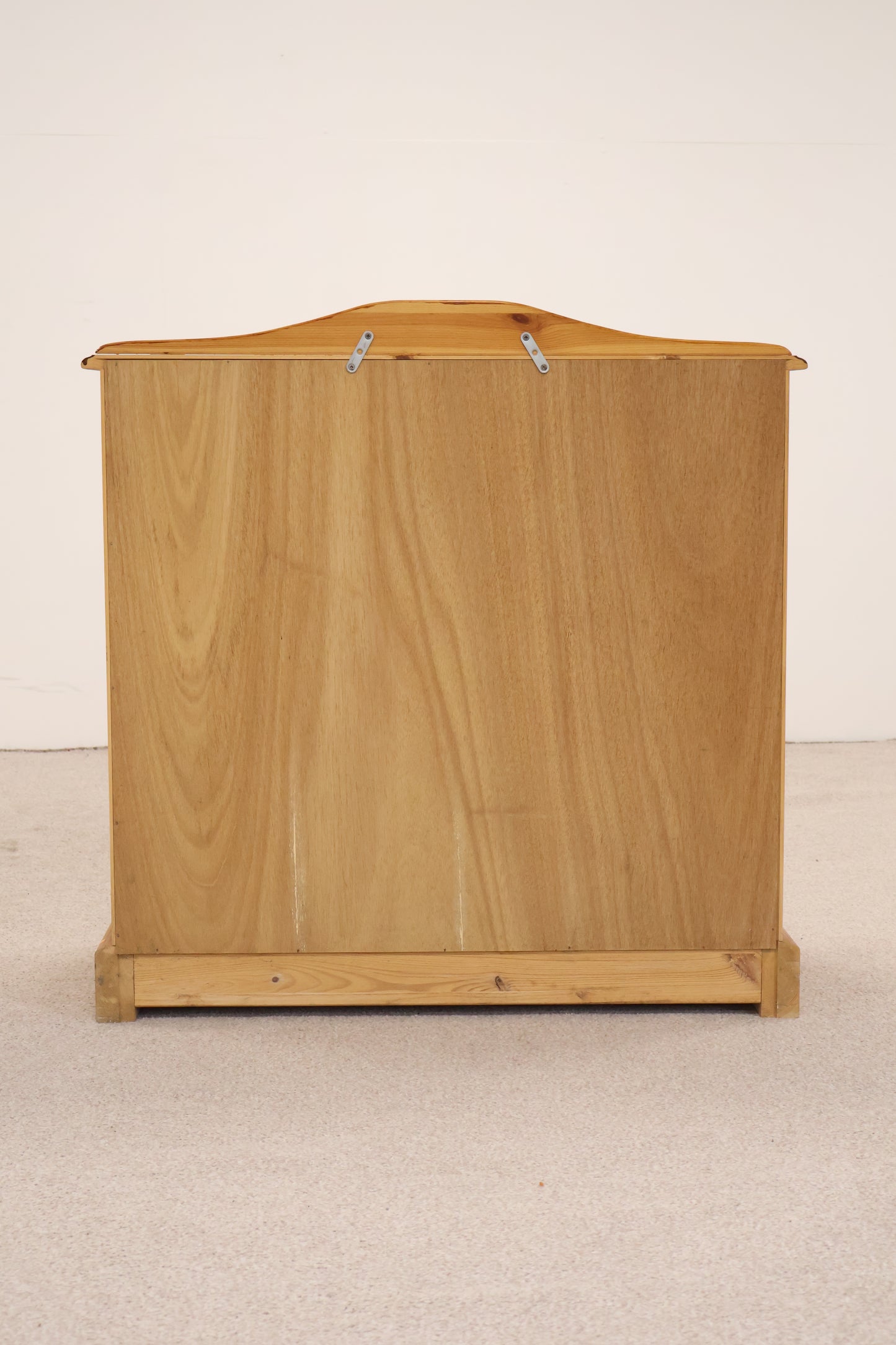 Pine Chest of Drawers