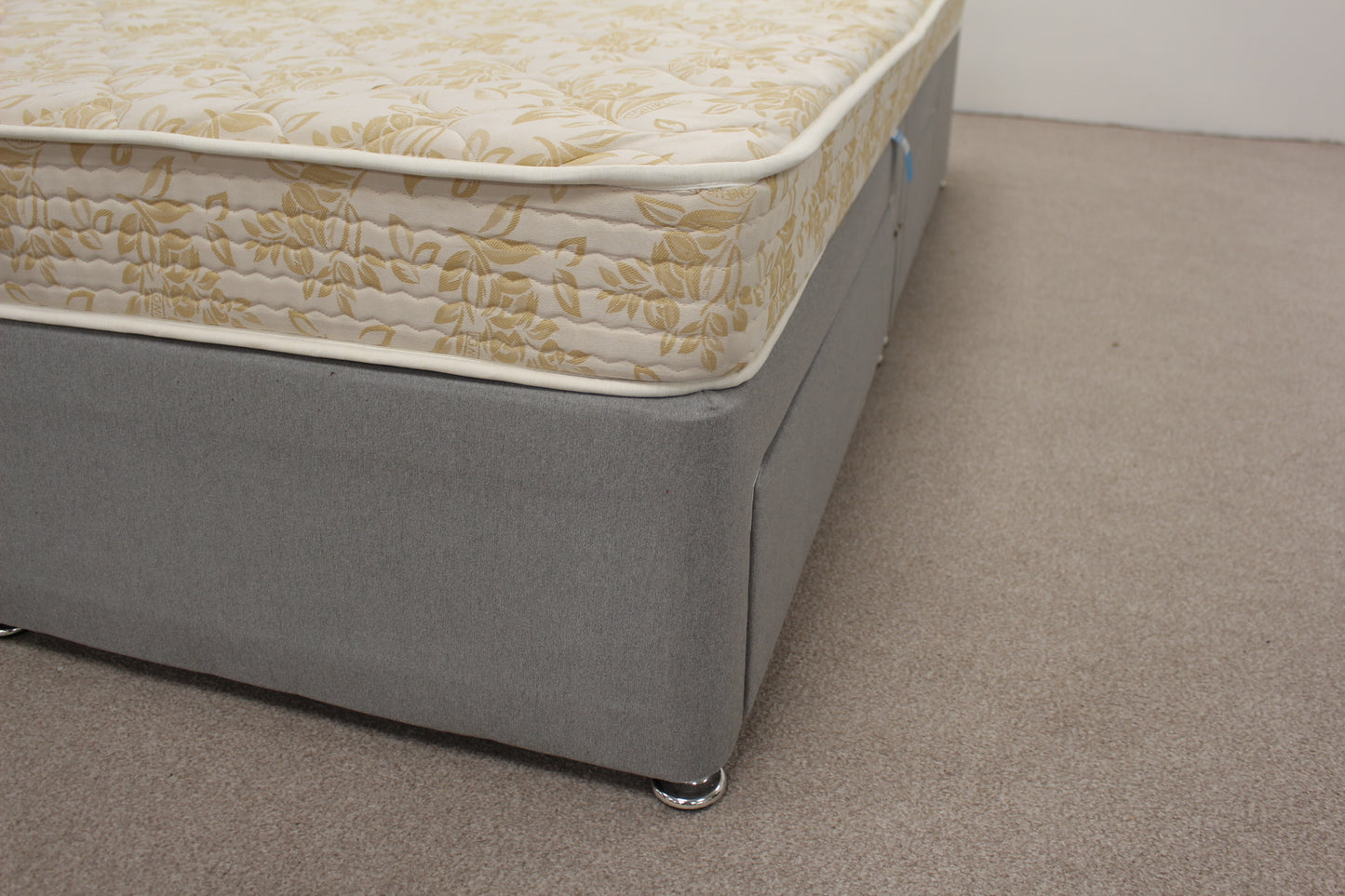 Grey Divan & Crème Mattress