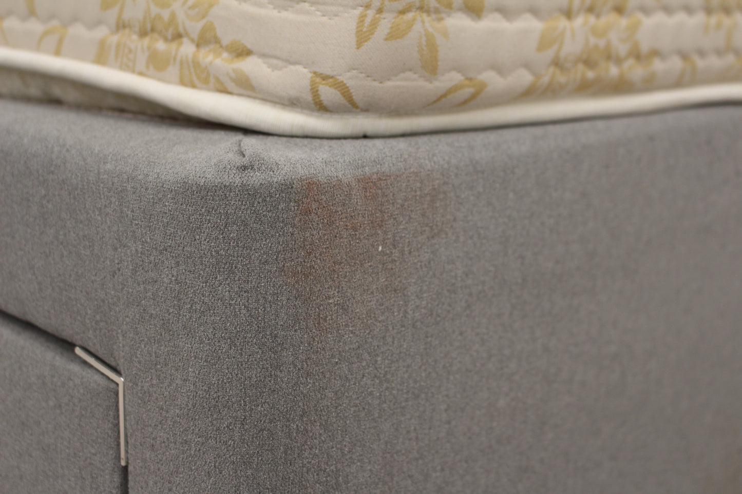 Grey Divan & Crème Mattress