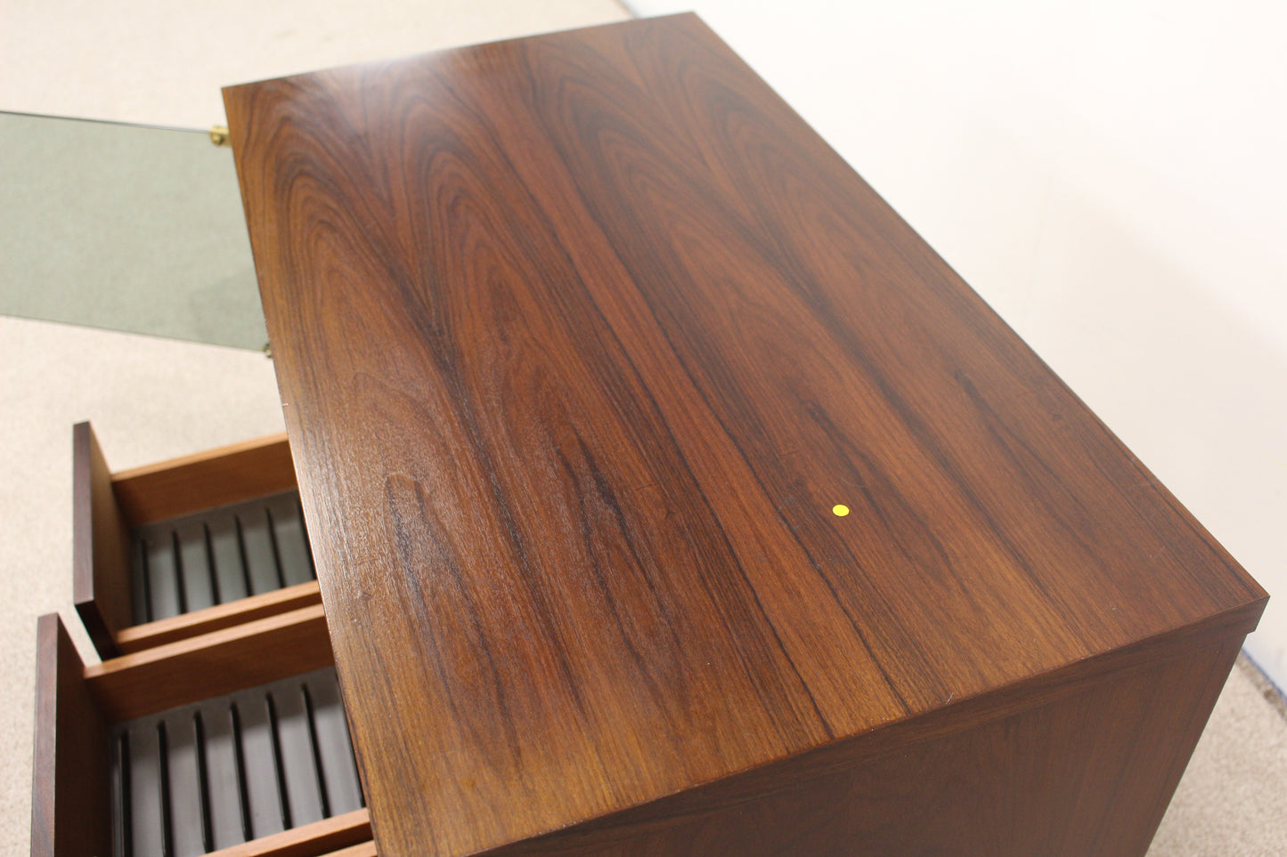 Dark Wood Tv/Stereo Unit