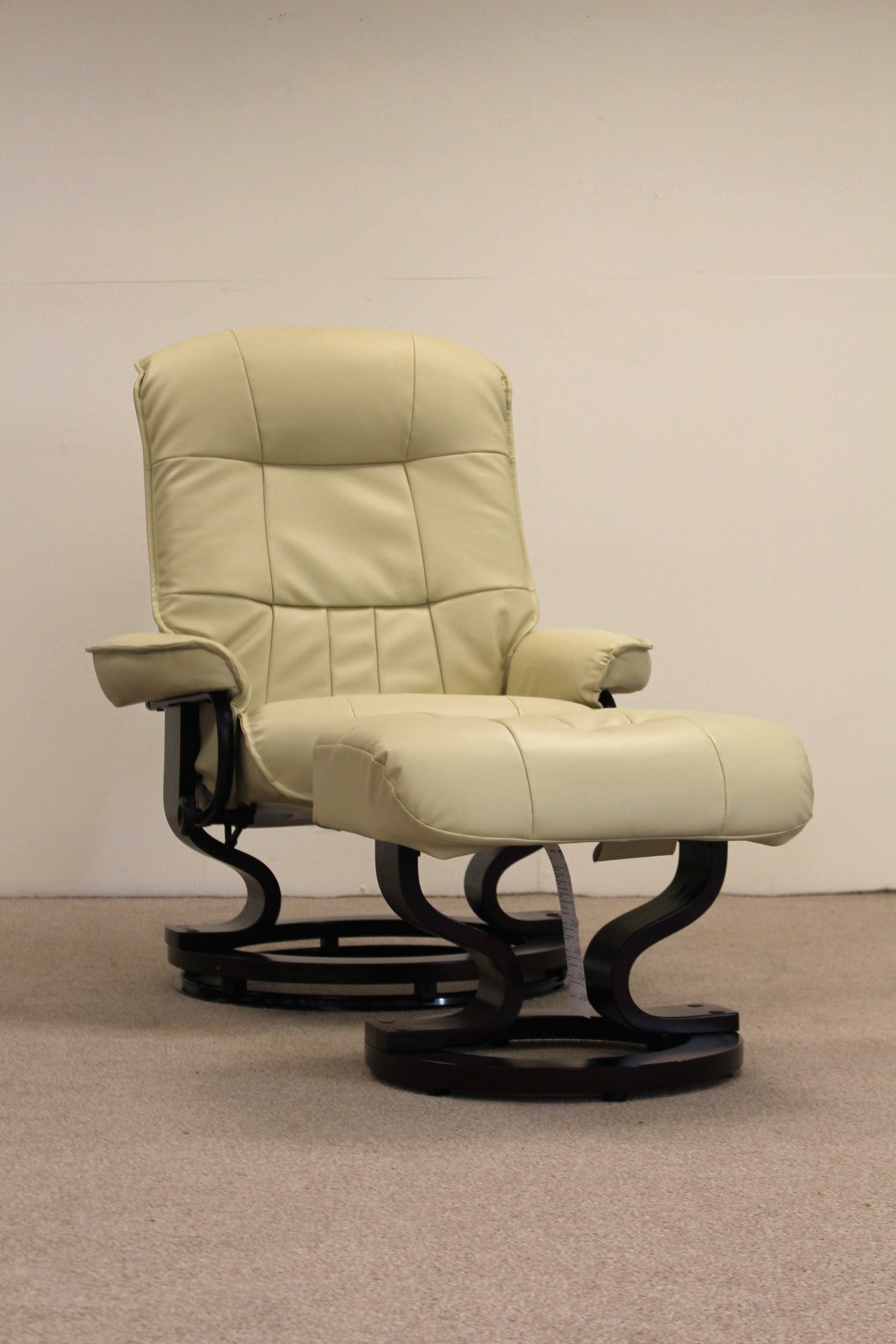 Crème Recliner with Foot Stool