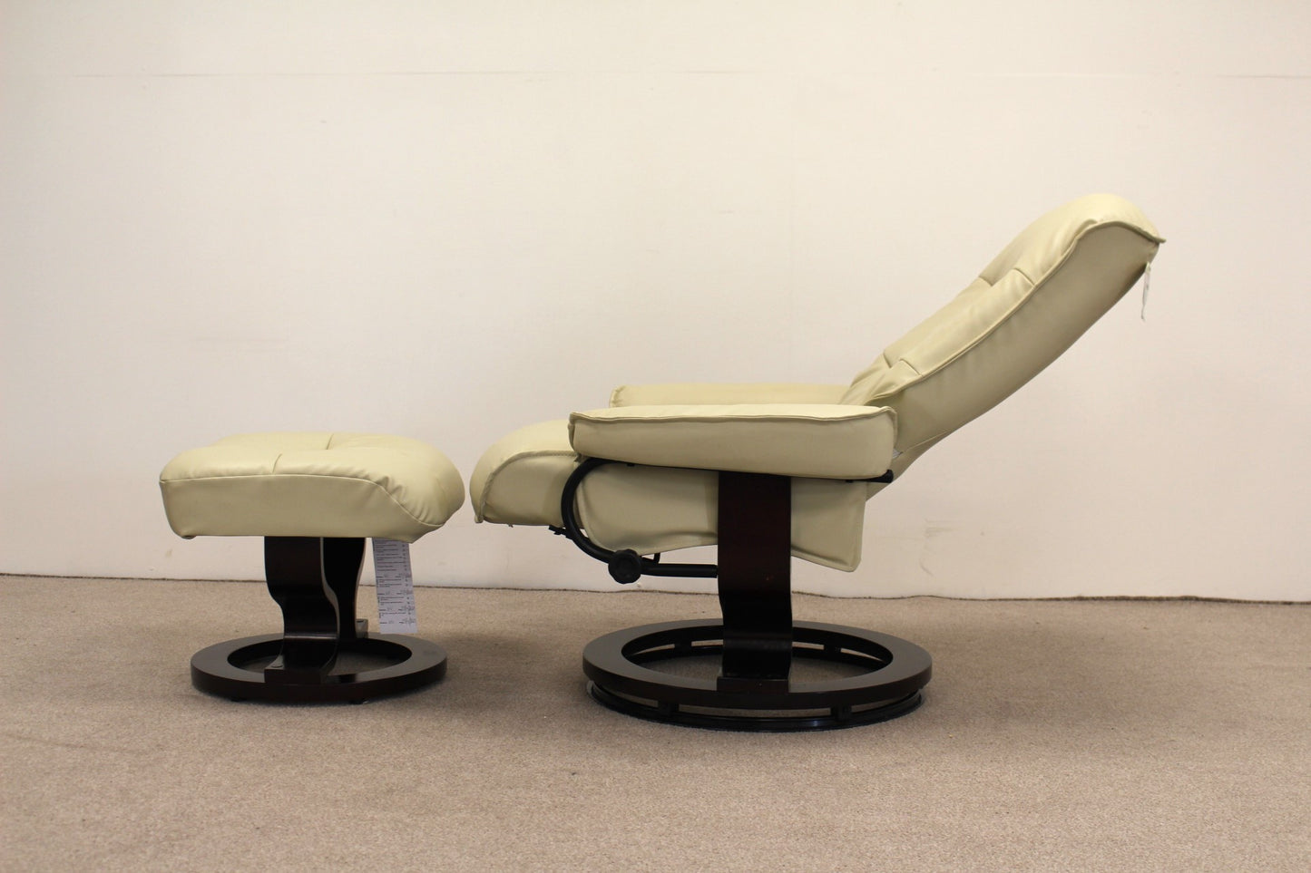 Crème Recliner with Foot Stool