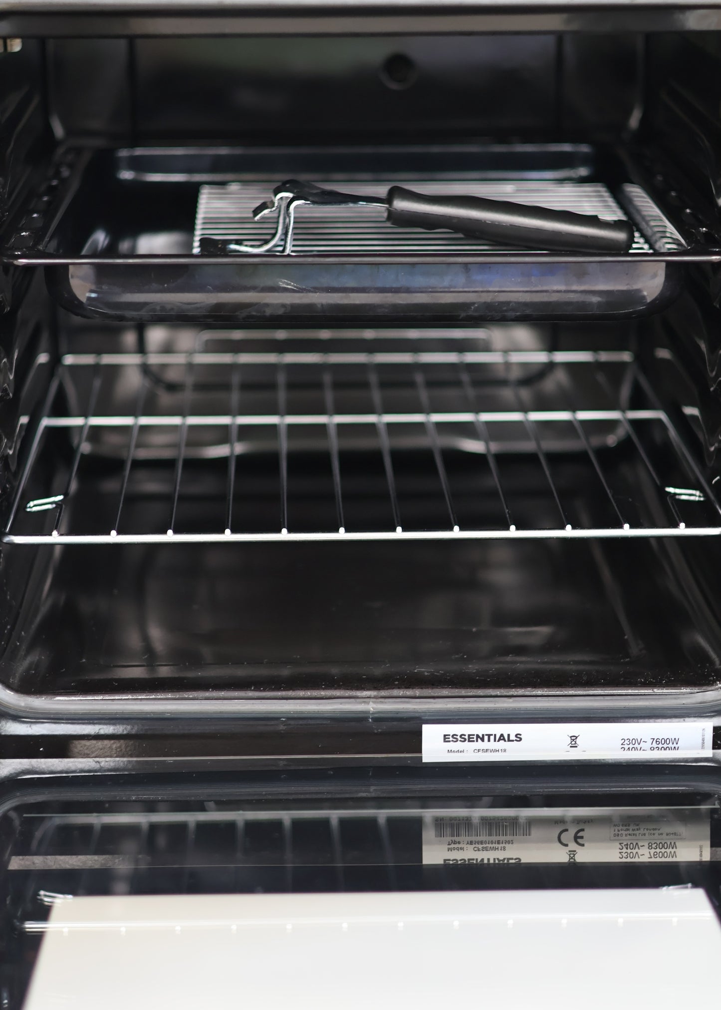 Cooker by Essentials
