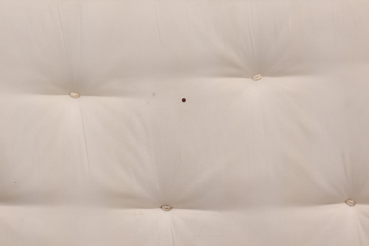 Sanitised Small Double Mattress 2000 Pocket