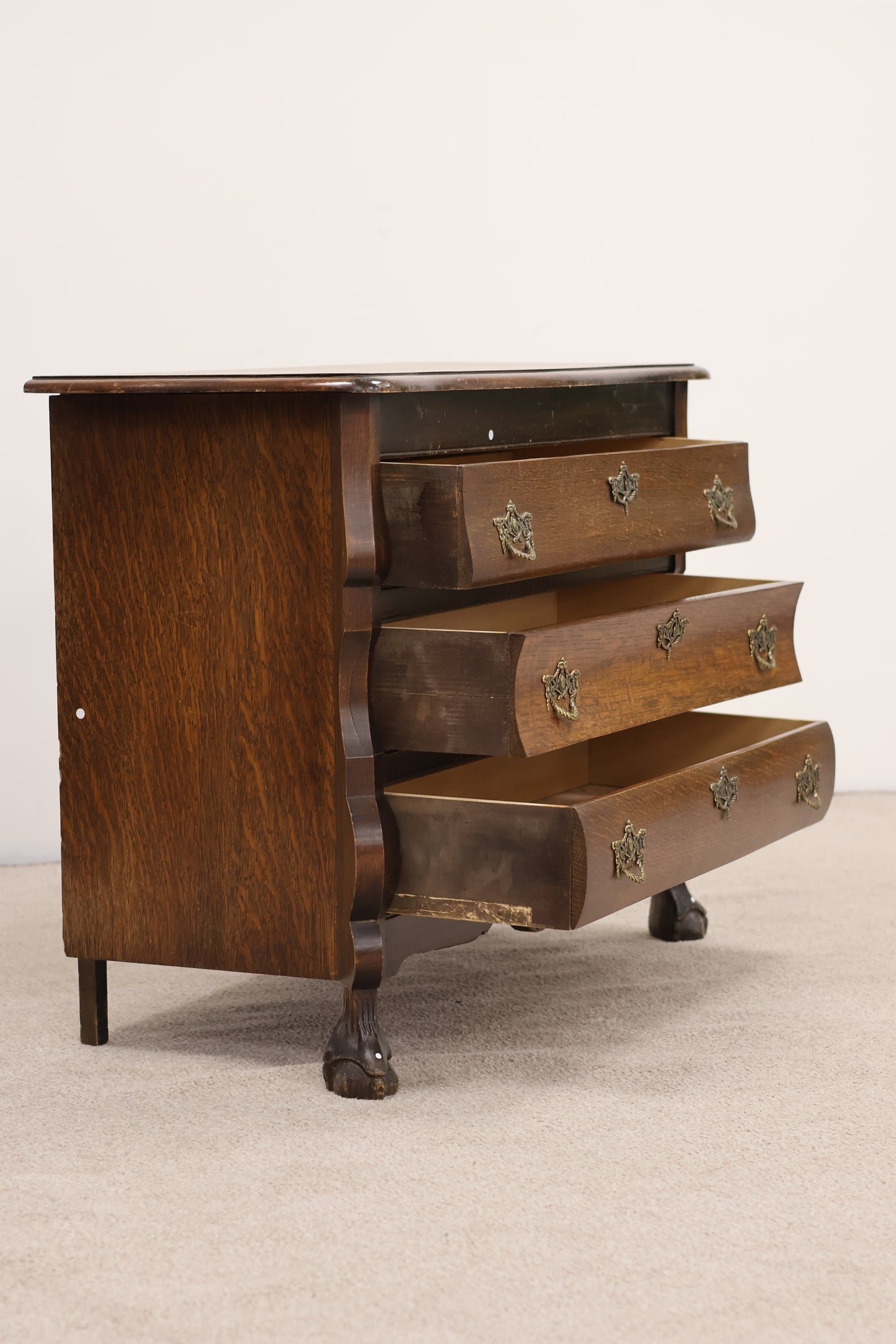 Vintage Chest of Drawers