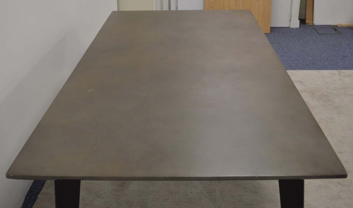 Dining Table (CC)