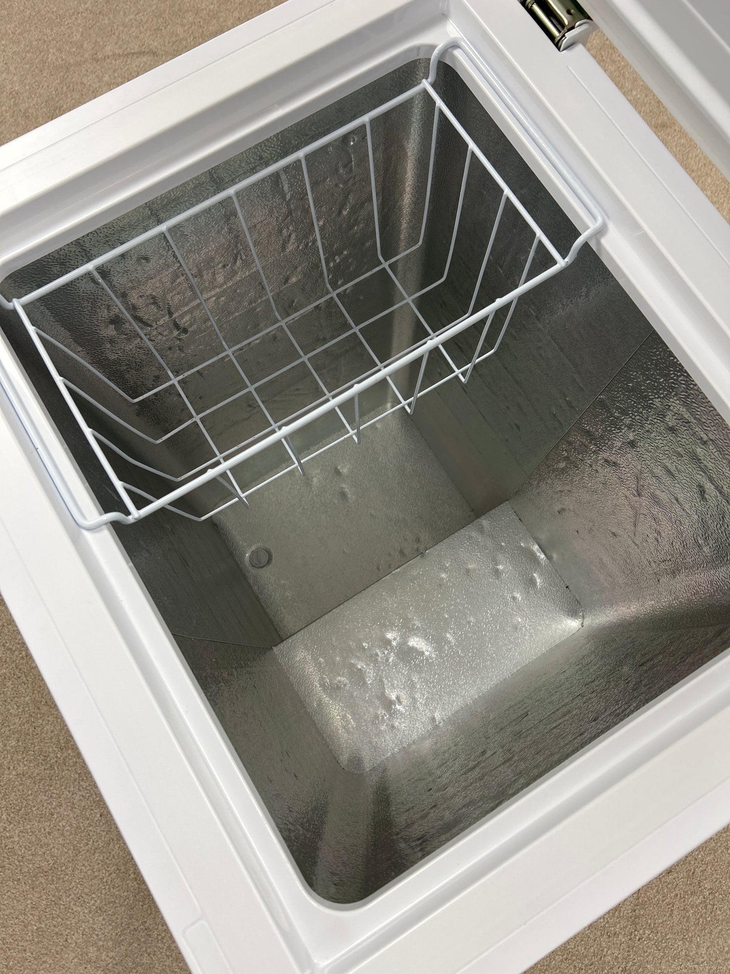 Essentials Chest Freezer