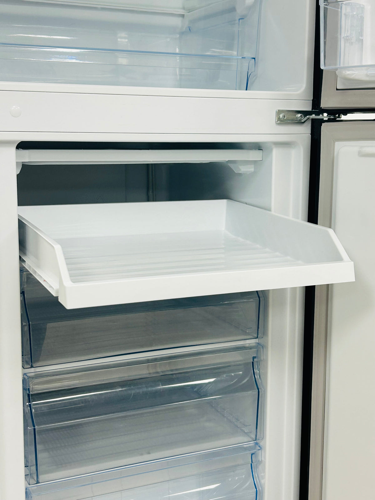 Black Fridge Freezer by Fridgemaster