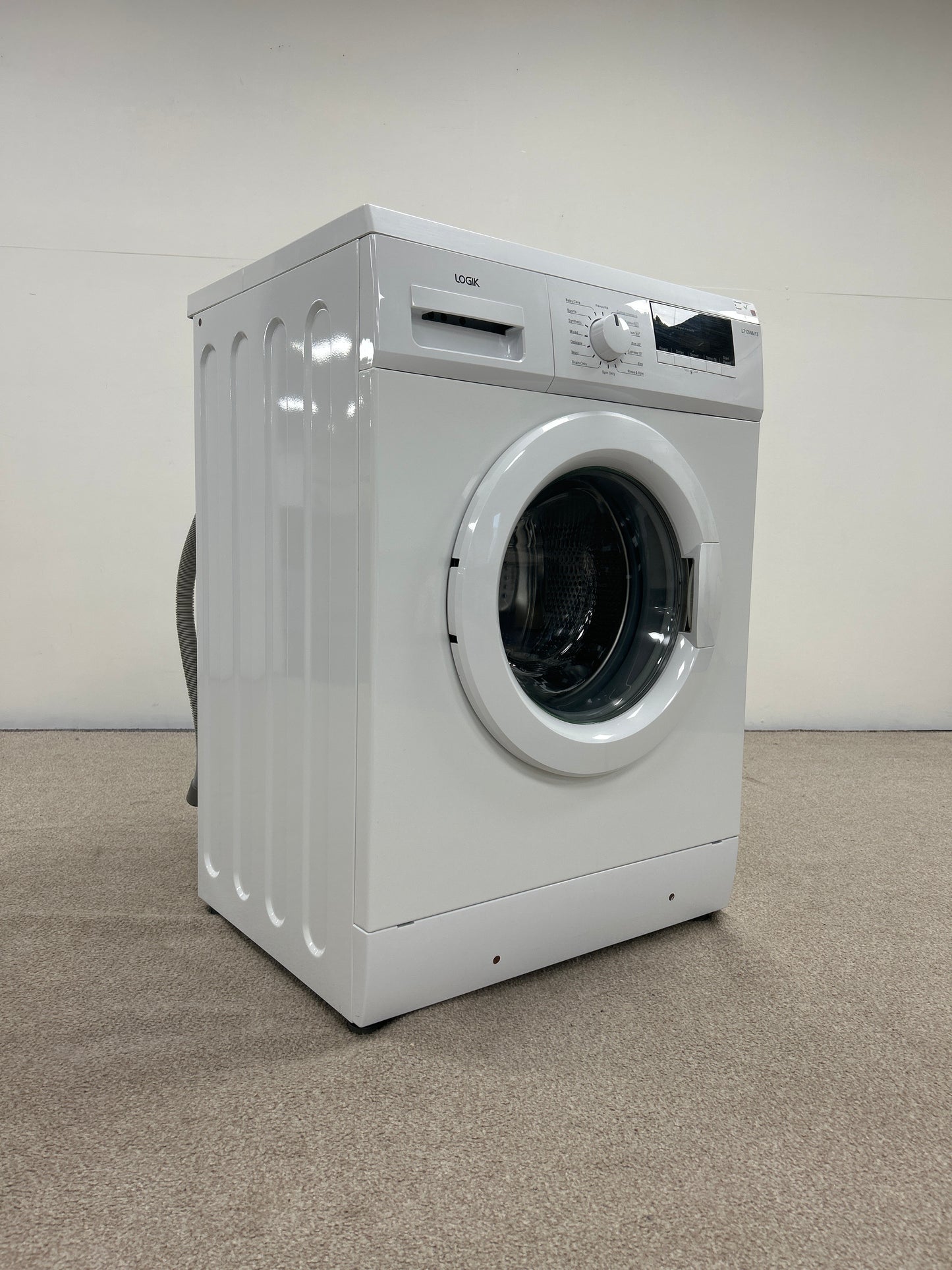 Washing Machine by Logik