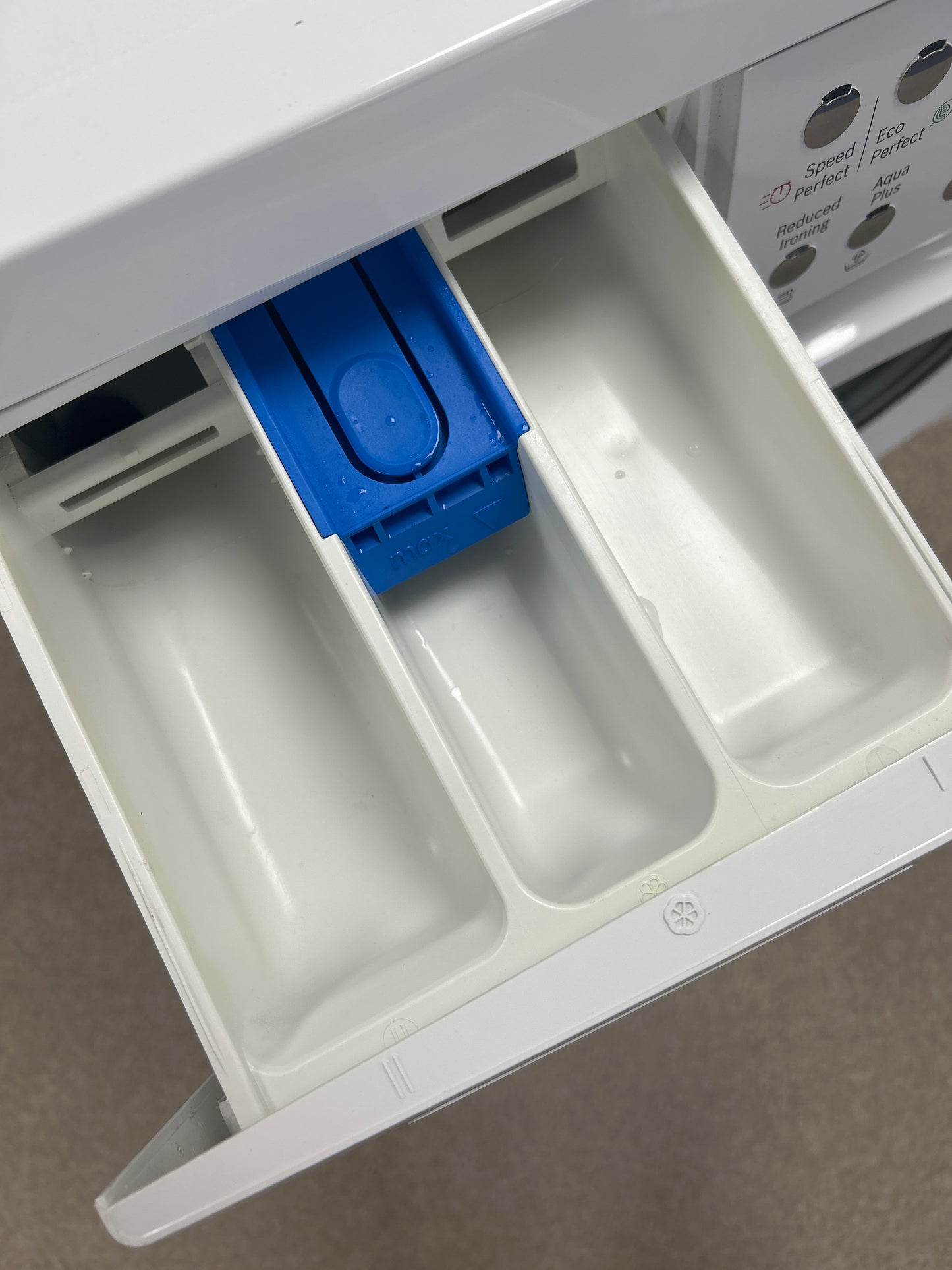 Washing Machine by Bosch