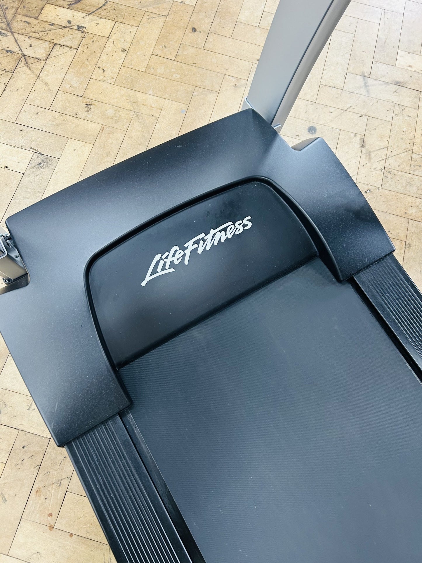Life Fitness F1 Smart Treadmill – Foldable Home Treadmill with FlexDeck