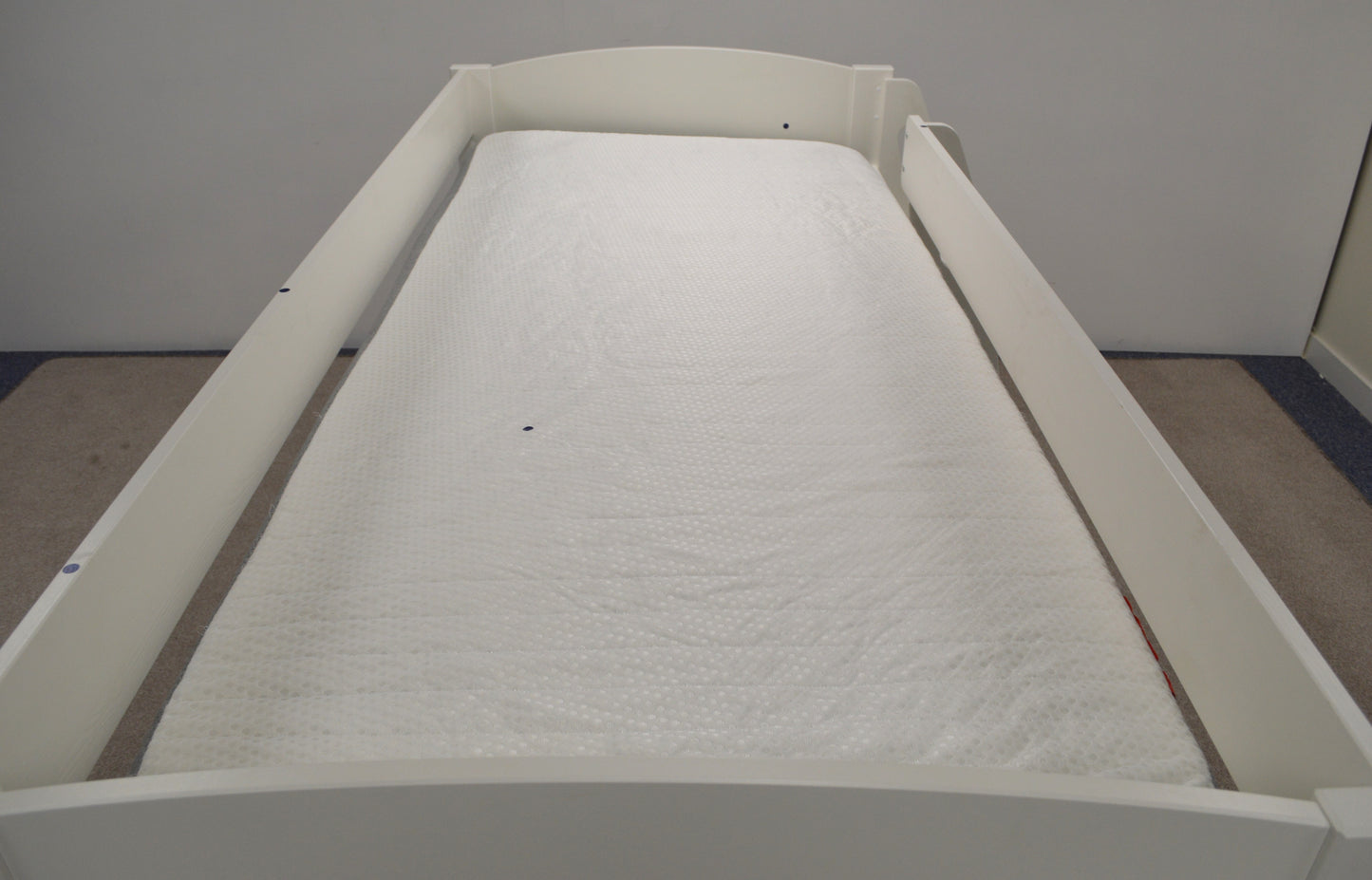 Cabin Bed  and Mattress by Stompa
