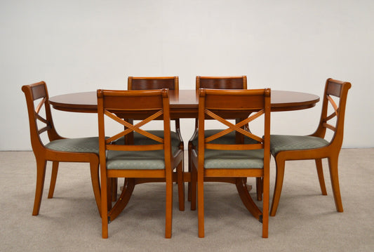 Extendable Dining Table and Six Chairs
