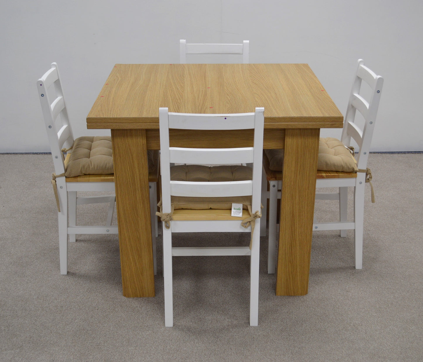 Extendable Table with Four Chairs