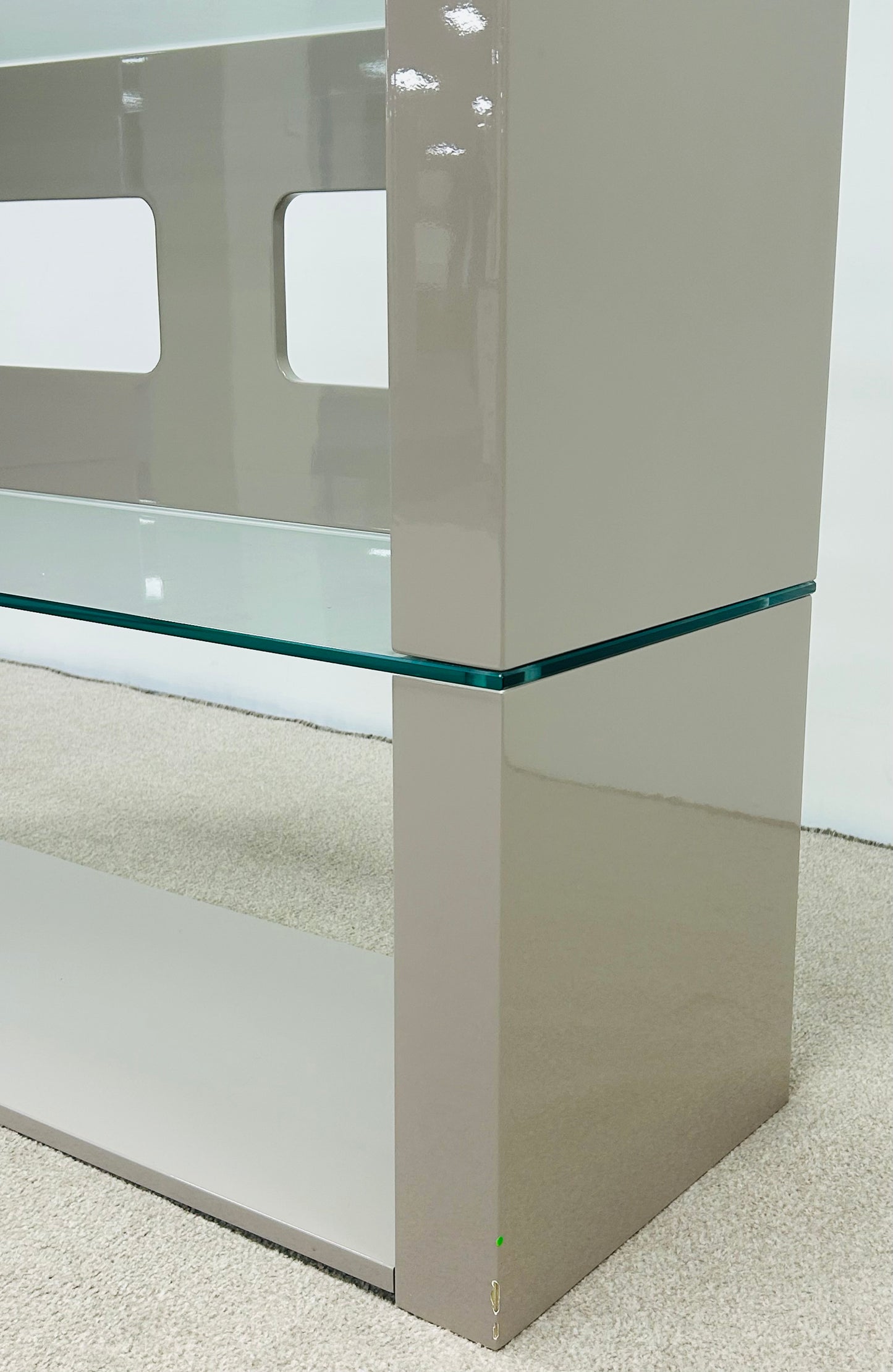 High Gloss Display Unit