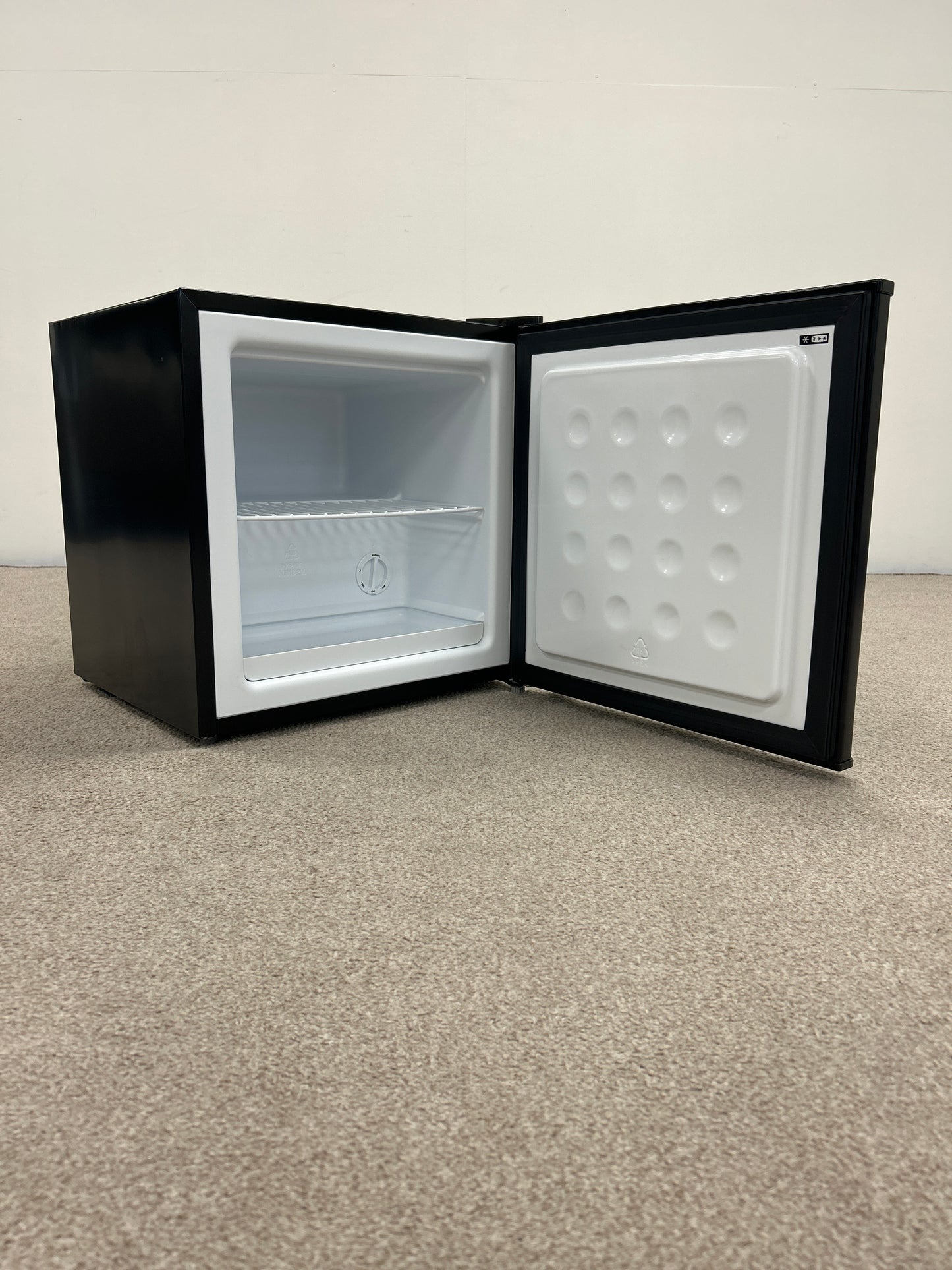 Tabletop Freezer