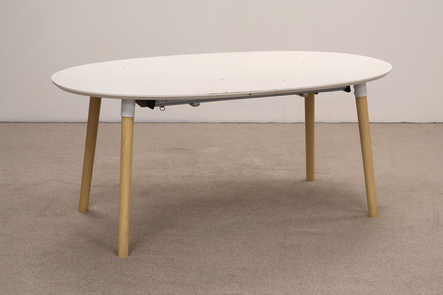 Extendable Table & Chairs
