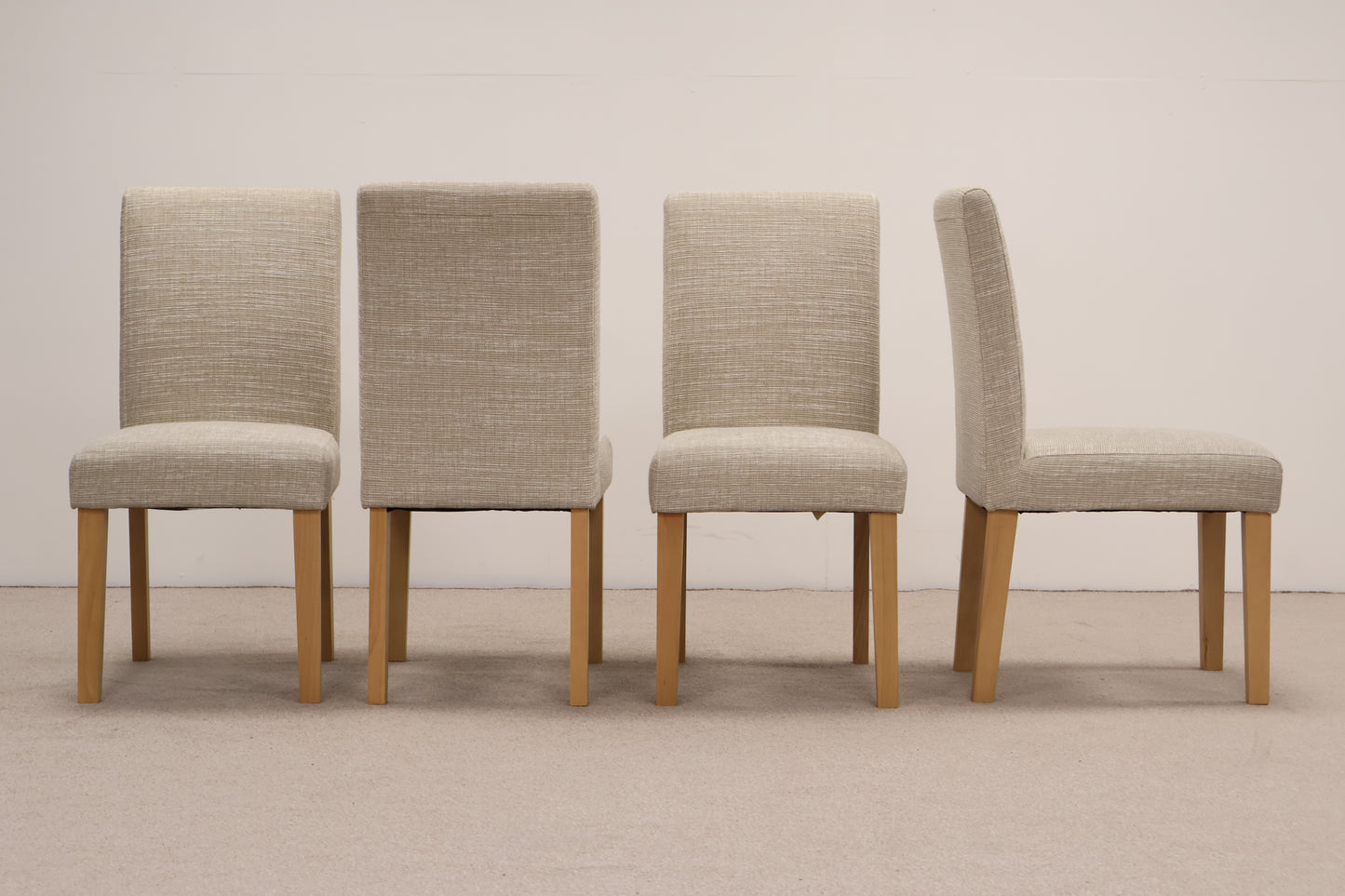 Extendable Table & Chairs