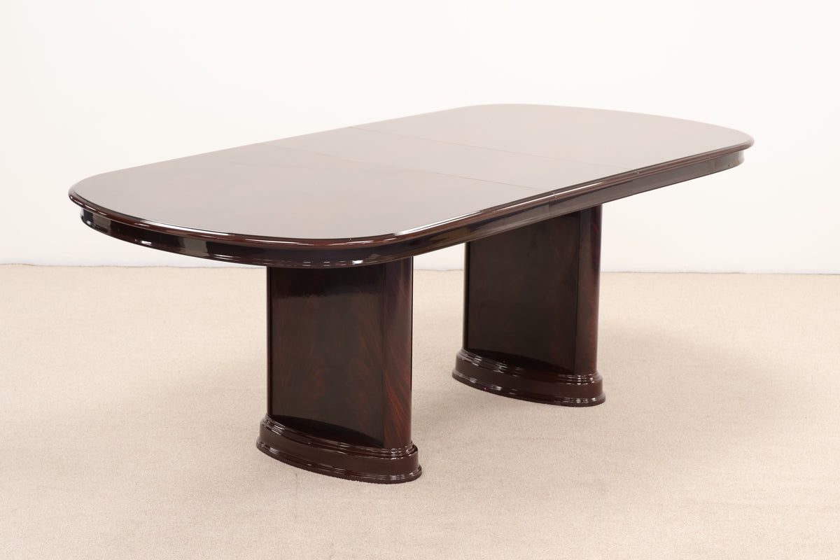 Extendable Gloss Table with Chairs
