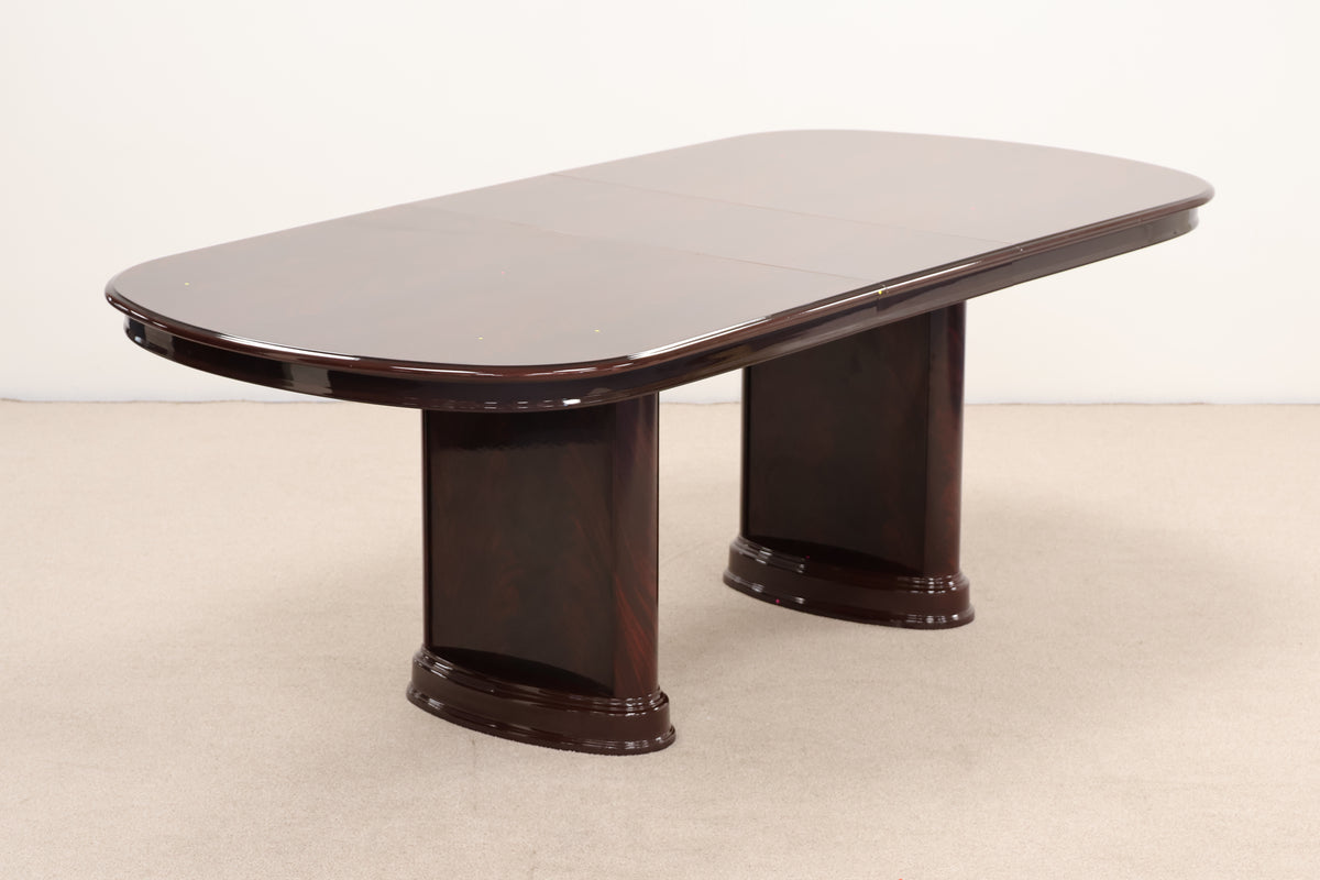 Extendable Gloss Table with Chairs