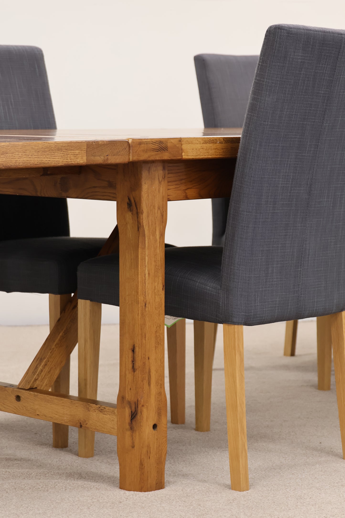 Extendable Solid Oak Dining Table & Chairs