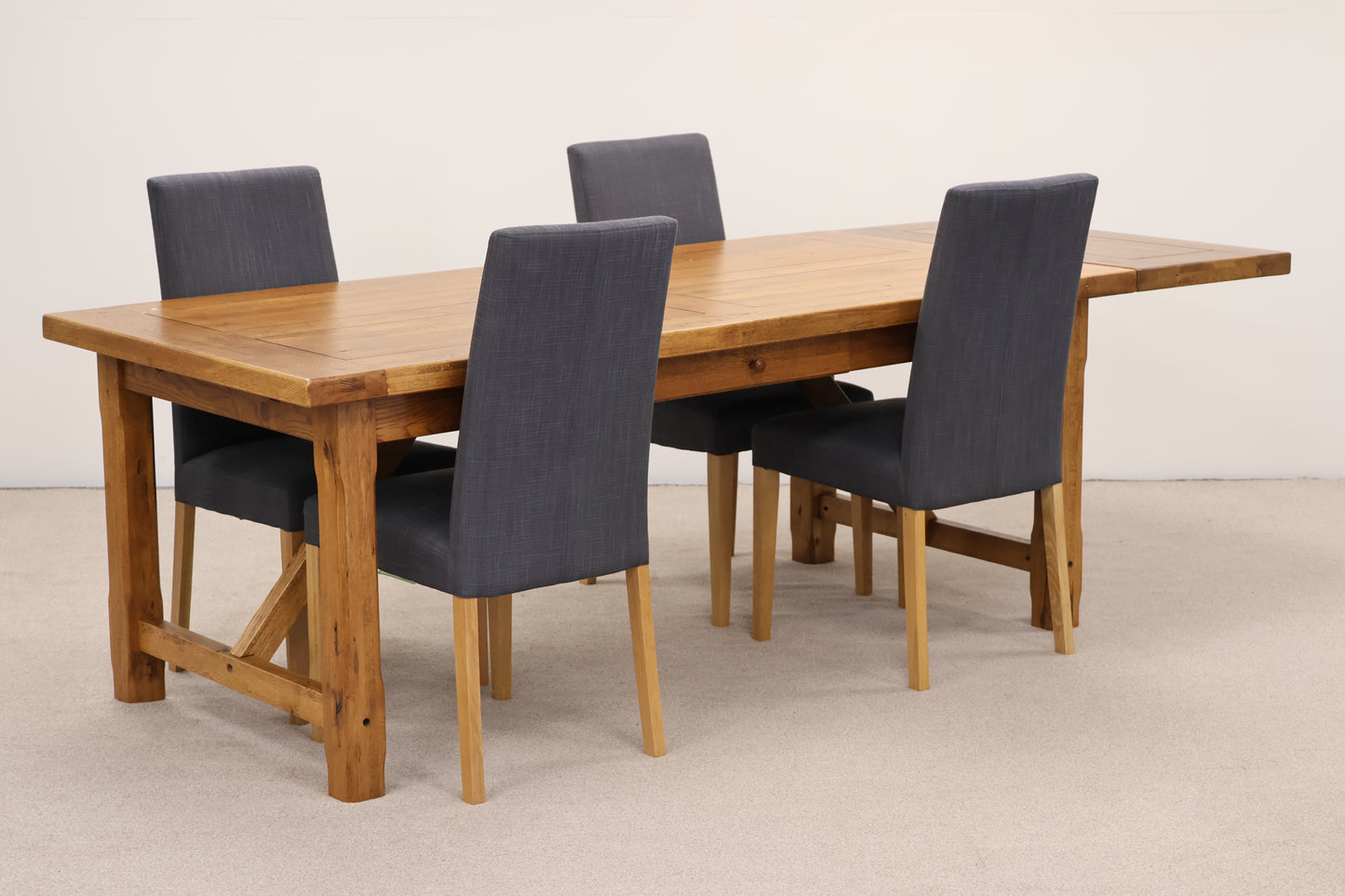 Extendable Solid Oak Dining Table & Chairs
