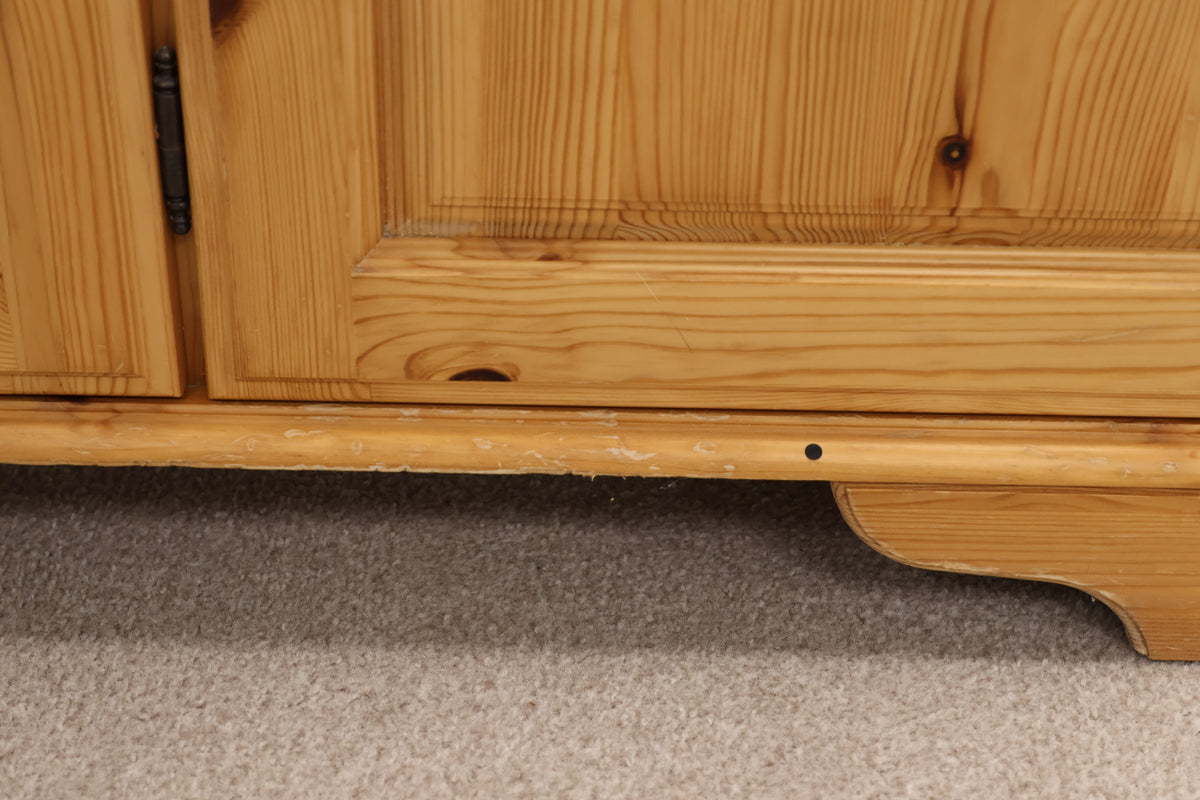 Traditional Pine Dresser by Bradgate Furniture