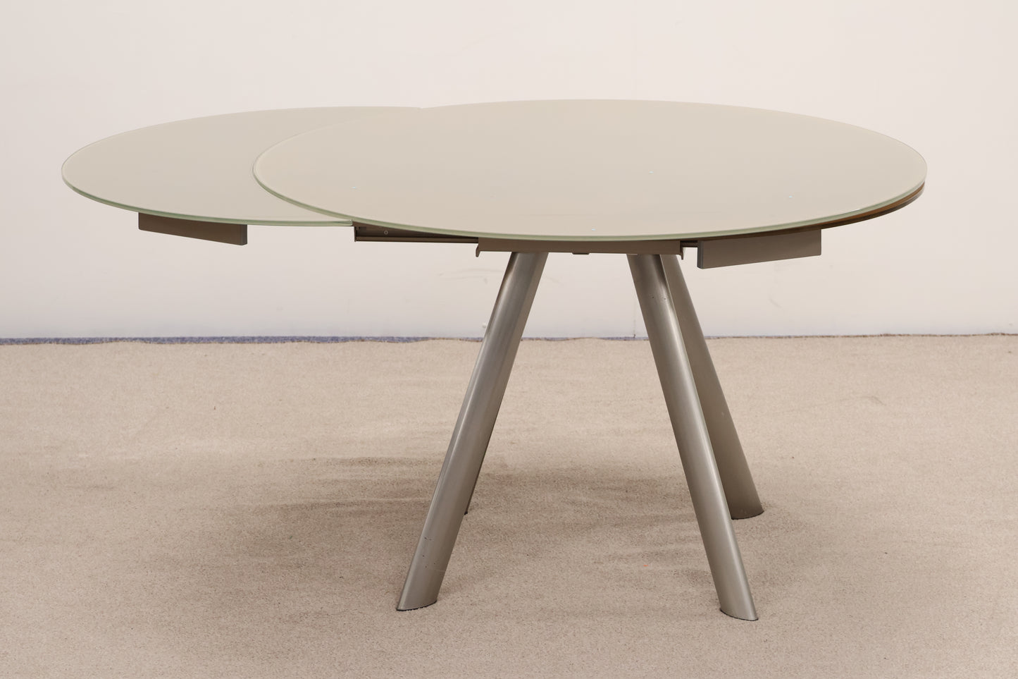 Bontempi Casa's Extendable Glass Table