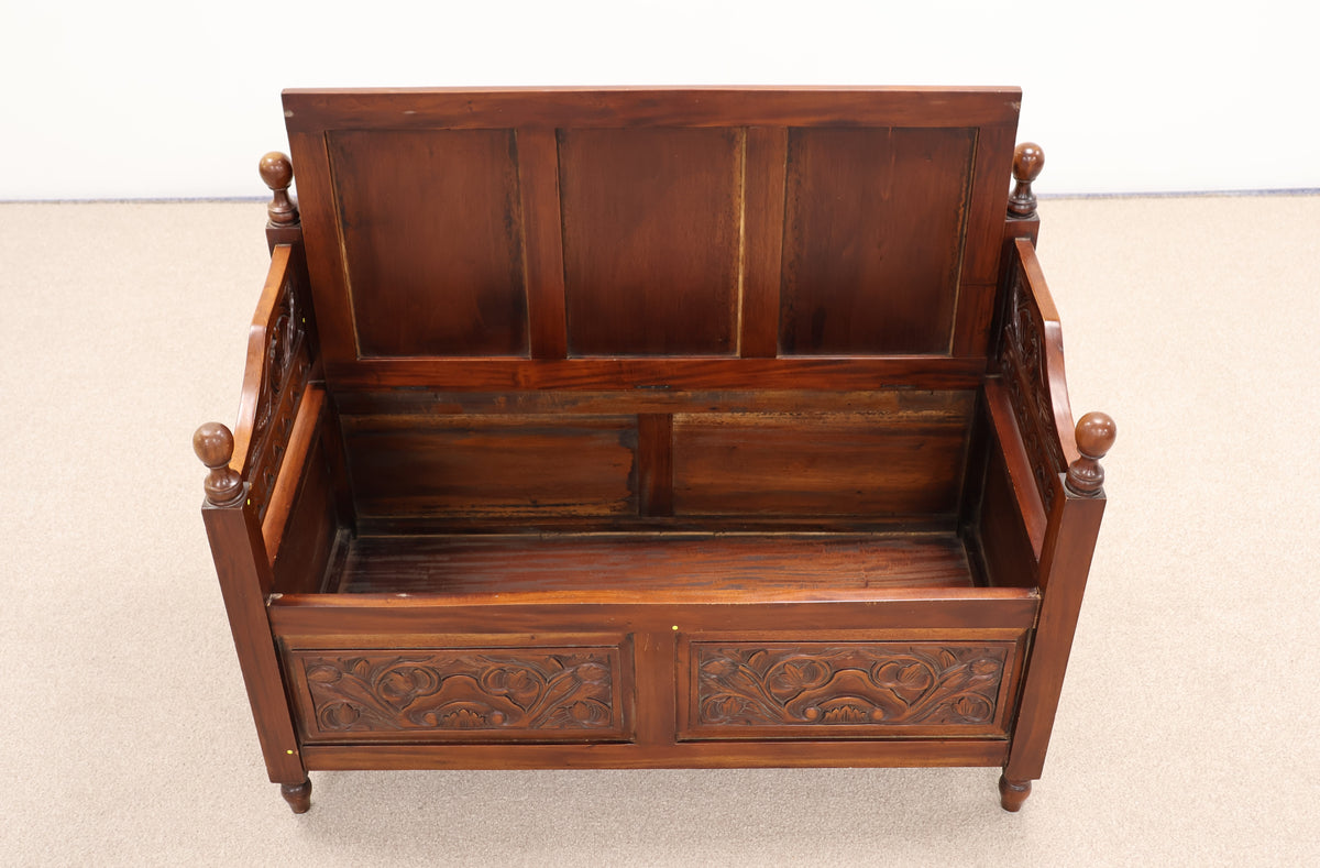 Antique Colonial Style Bench