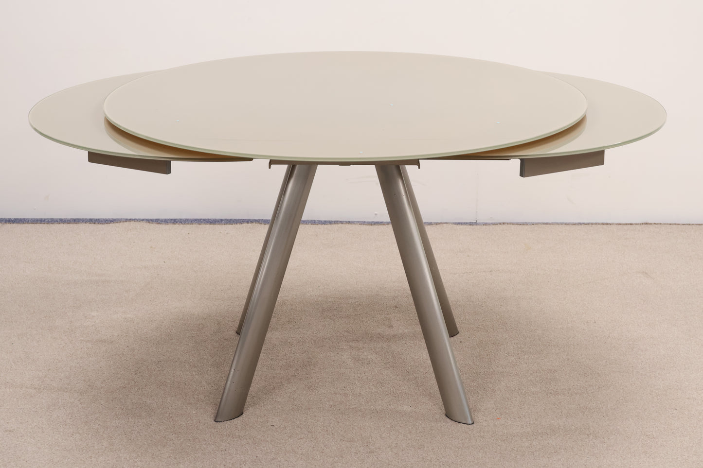 Bontempi Casa's Extendable Glass Table