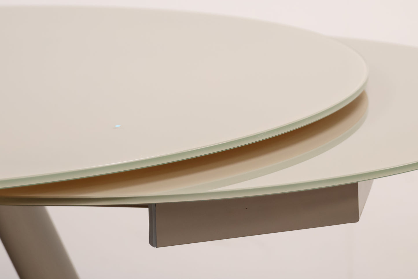 Bontempi Casa's Extendable Glass Table