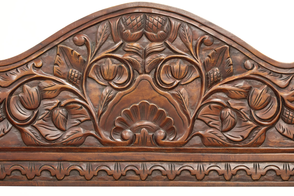 Antique Colonial Style Bench
