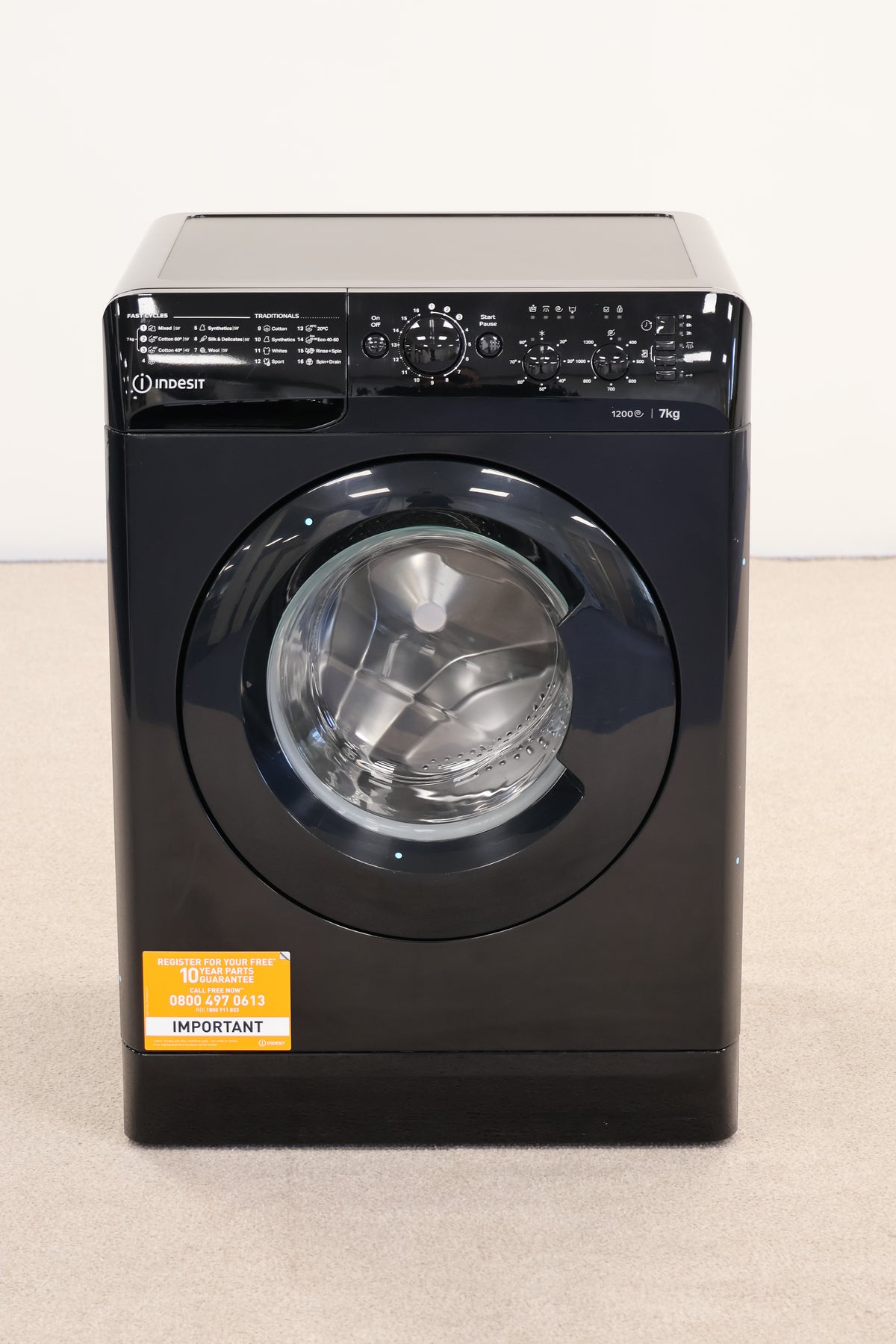 Washing Machine by Indesit